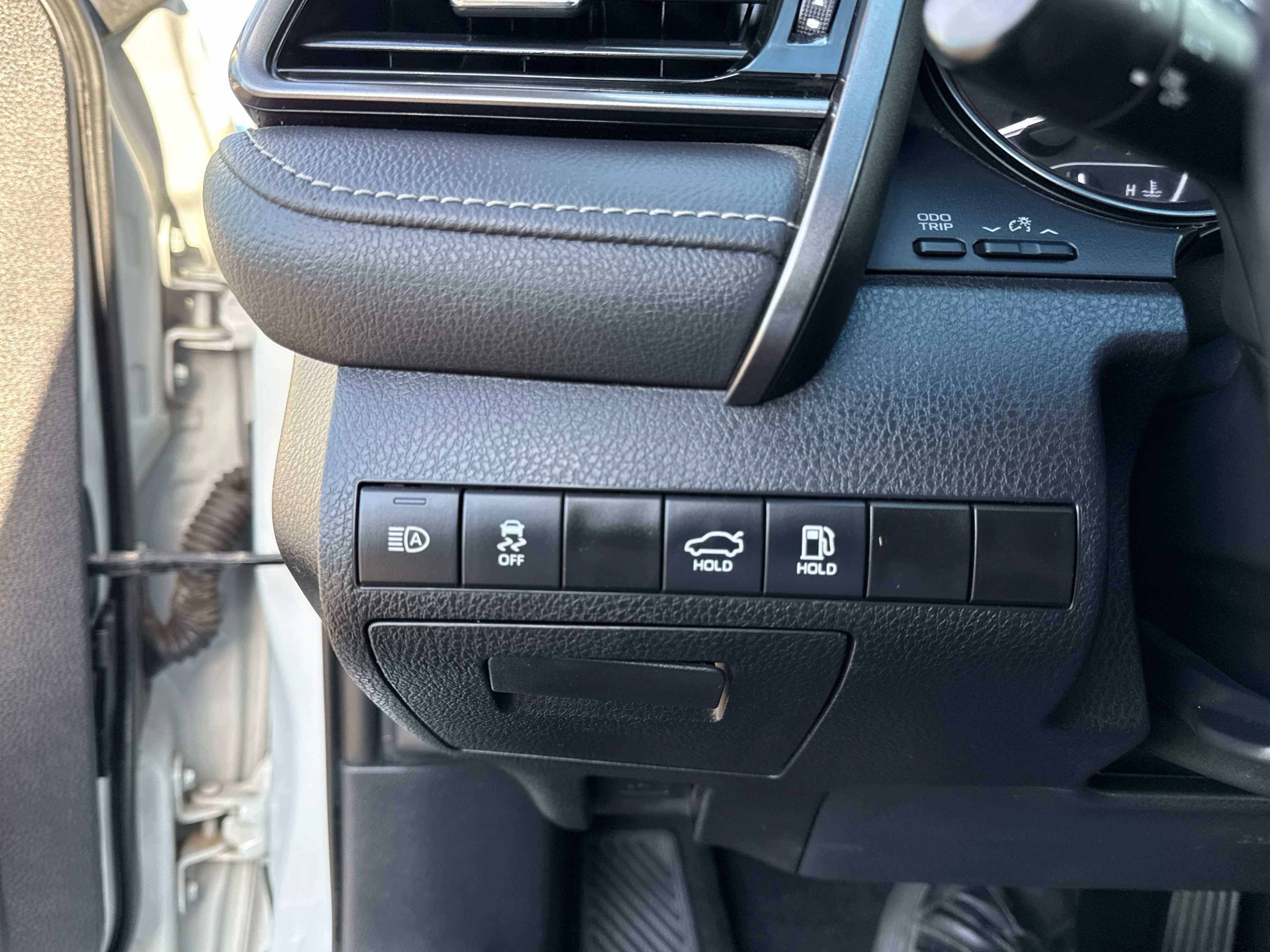2023 Toyota Camry SE - Photo 27