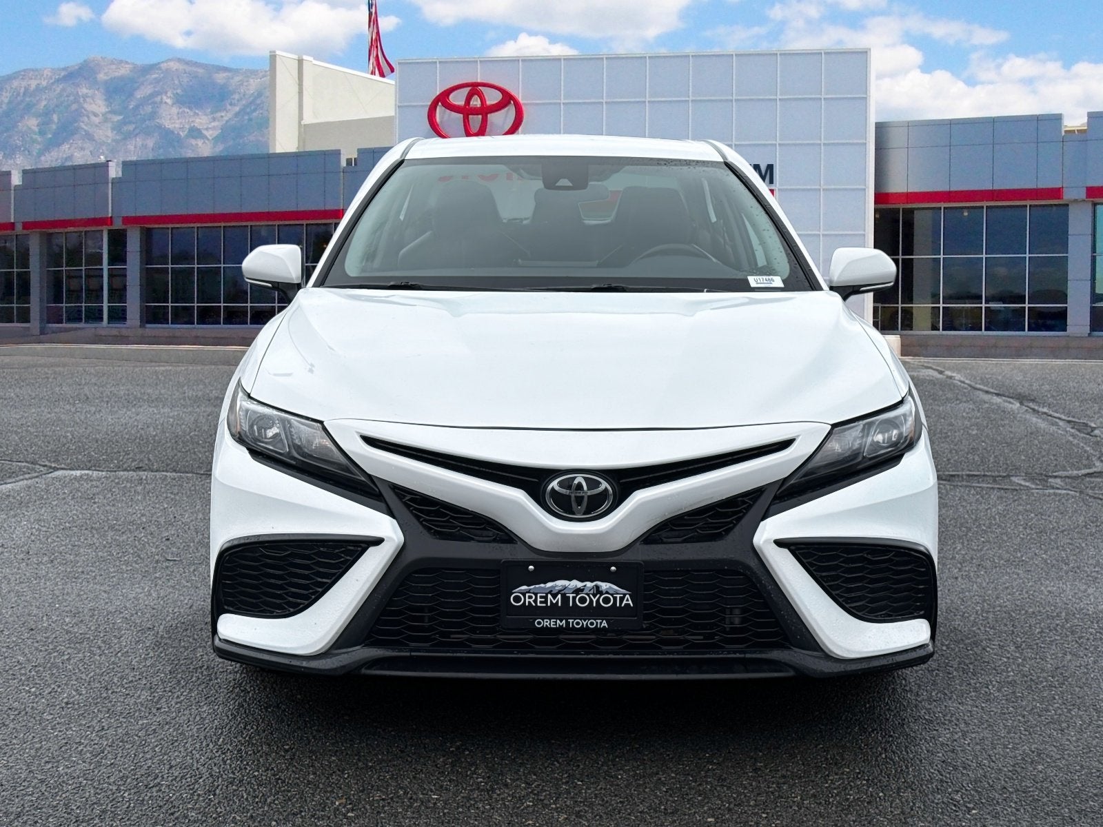 2024 Toyota CAMRY SE