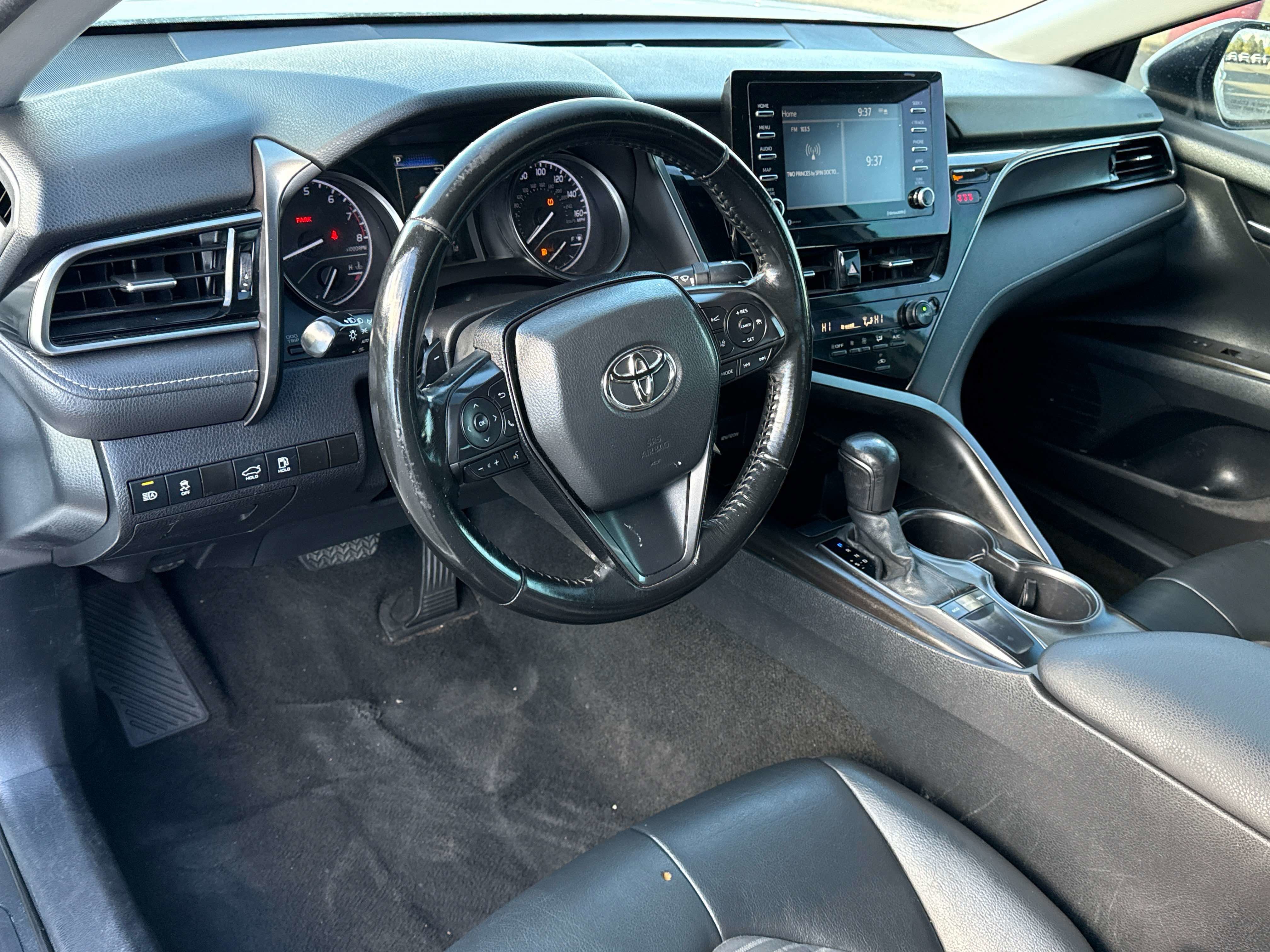 2022 Toyota CAMRY SE