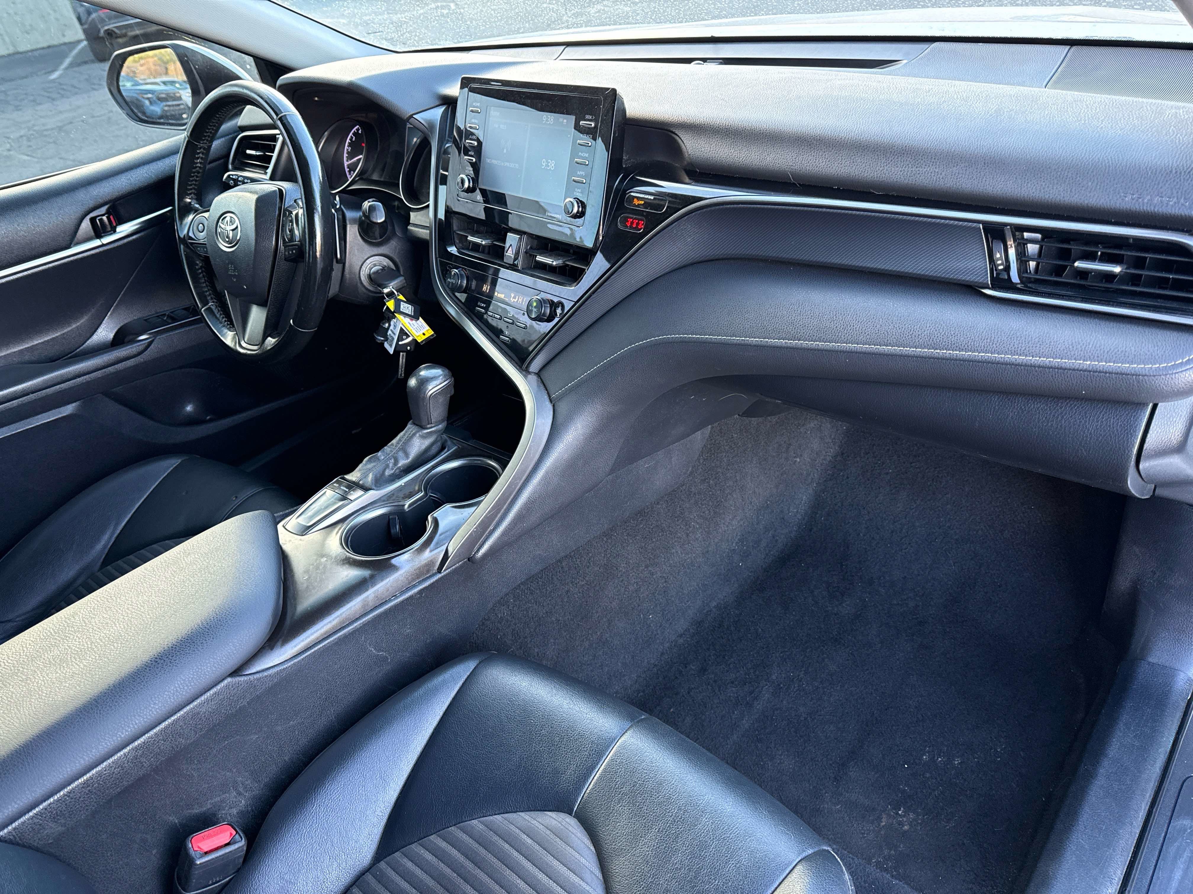 2022 Toyota CAMRY SE