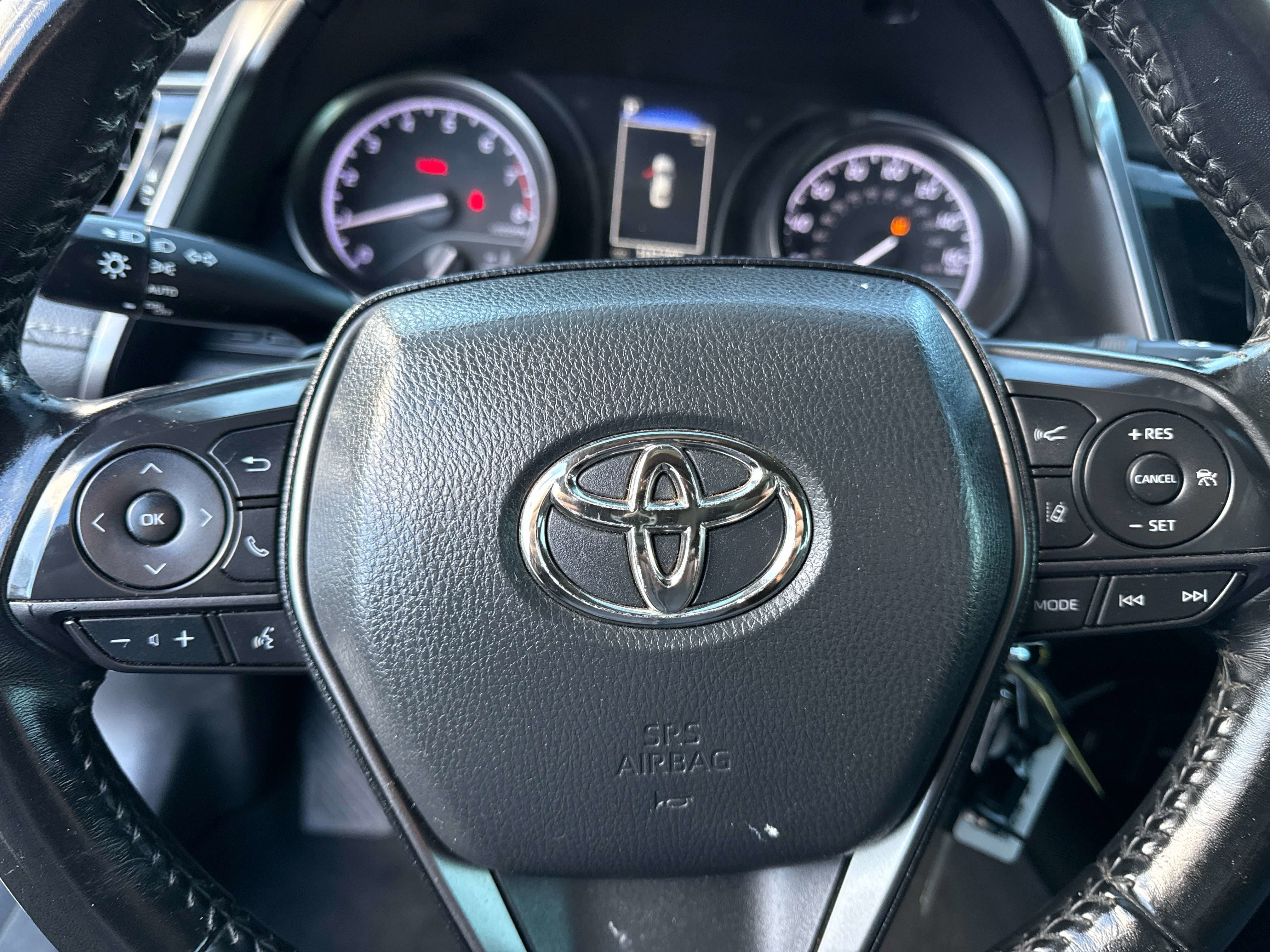 2022 Toyota CAMRY SE