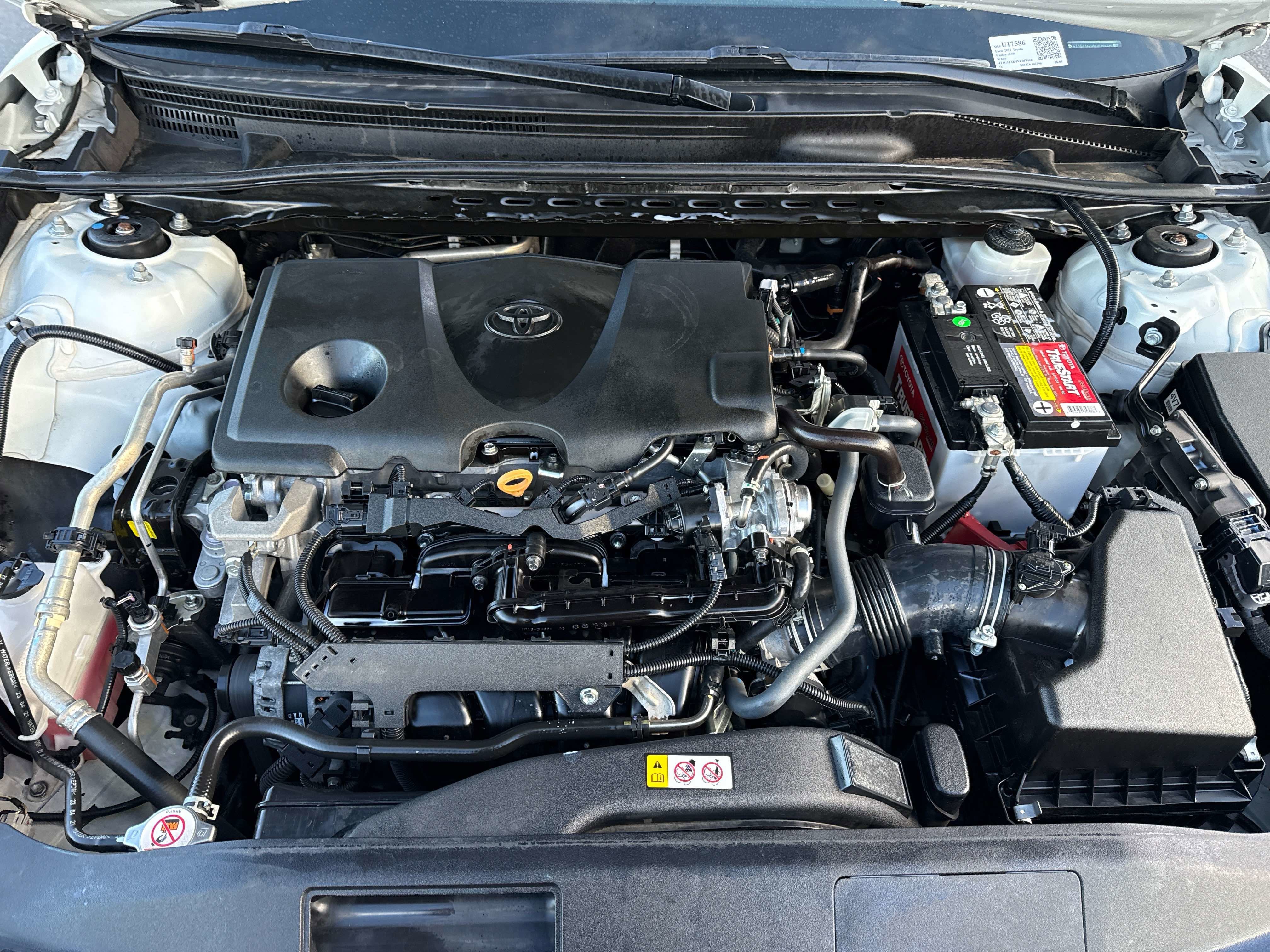 2022 Toyota CAMRY SE