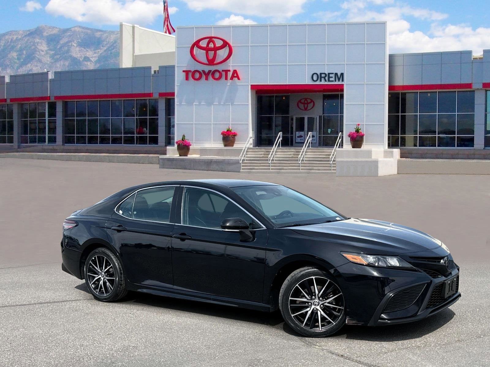 2024 Toyota CAMRY SE