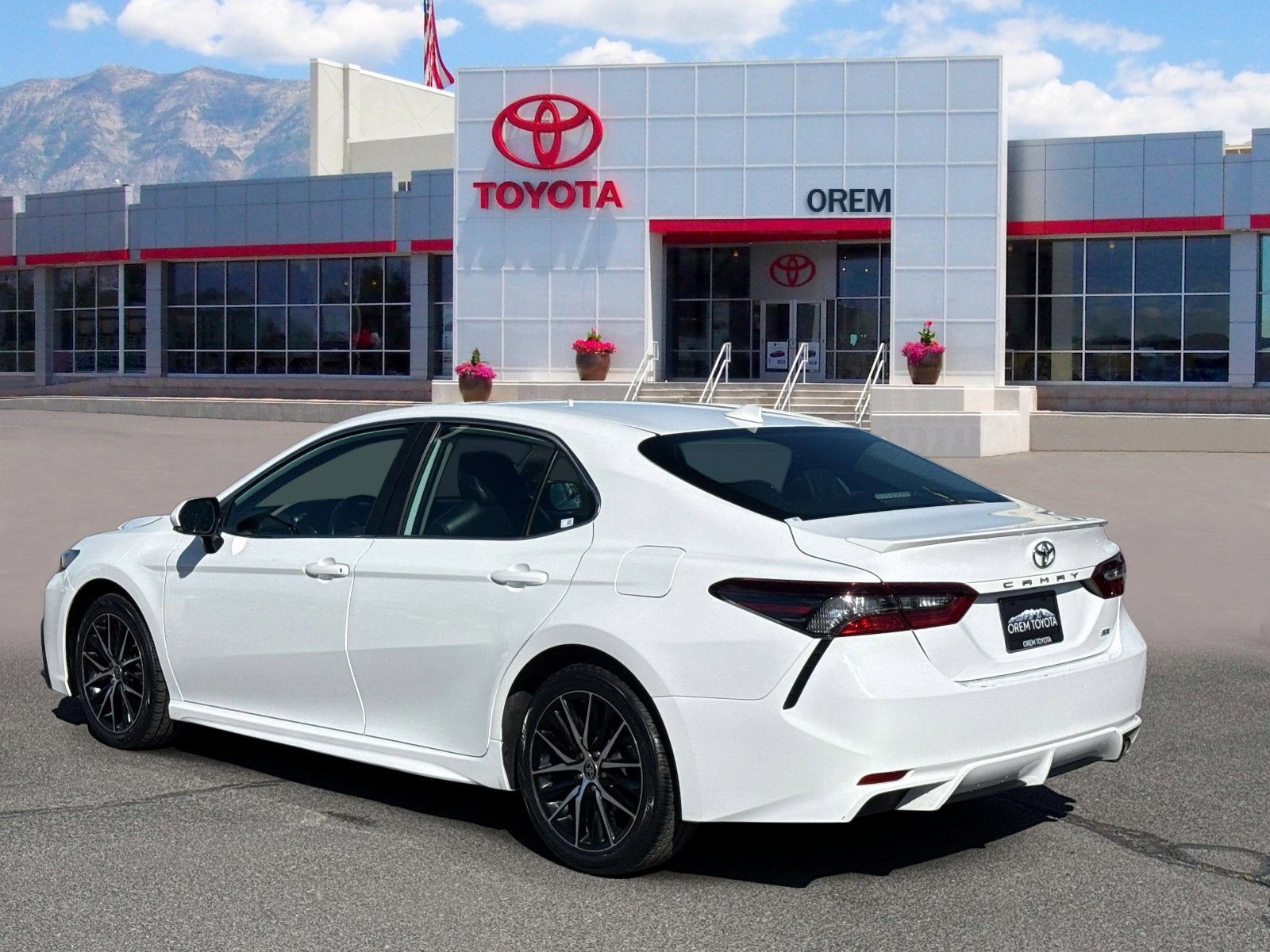 2024 Toyota CAMRY SE