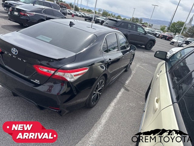 2020 Toyota CAMRY HYBRID Hybrid SE
