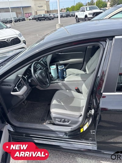 2020 Toyota CAMRY HYBRID Hybrid SE