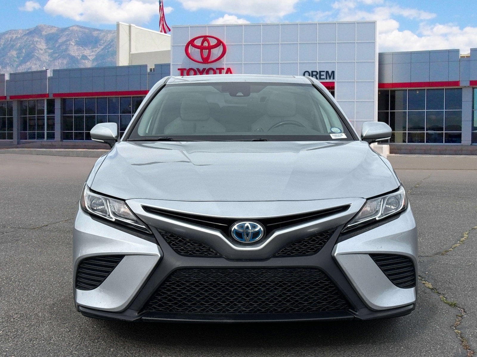 2020 Toyota Camry Hybrid Hybrid SE