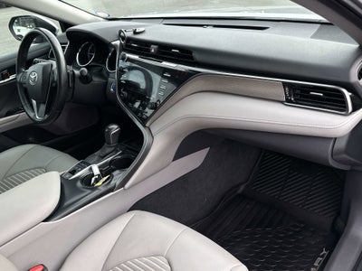 2020 Toyota Camry Hybrid Hybrid SE