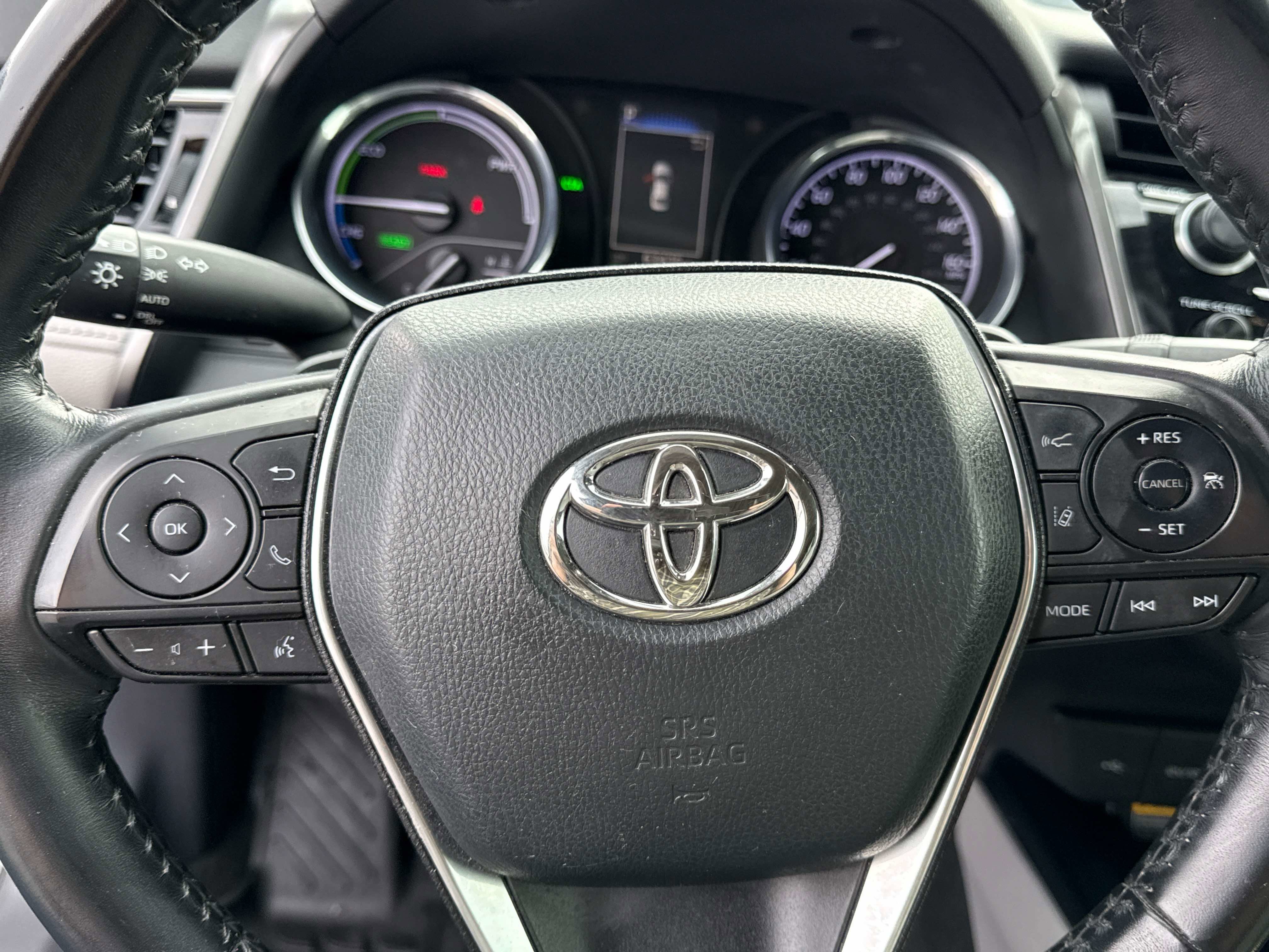 2020 Toyota Camry Hybrid Hybrid SE