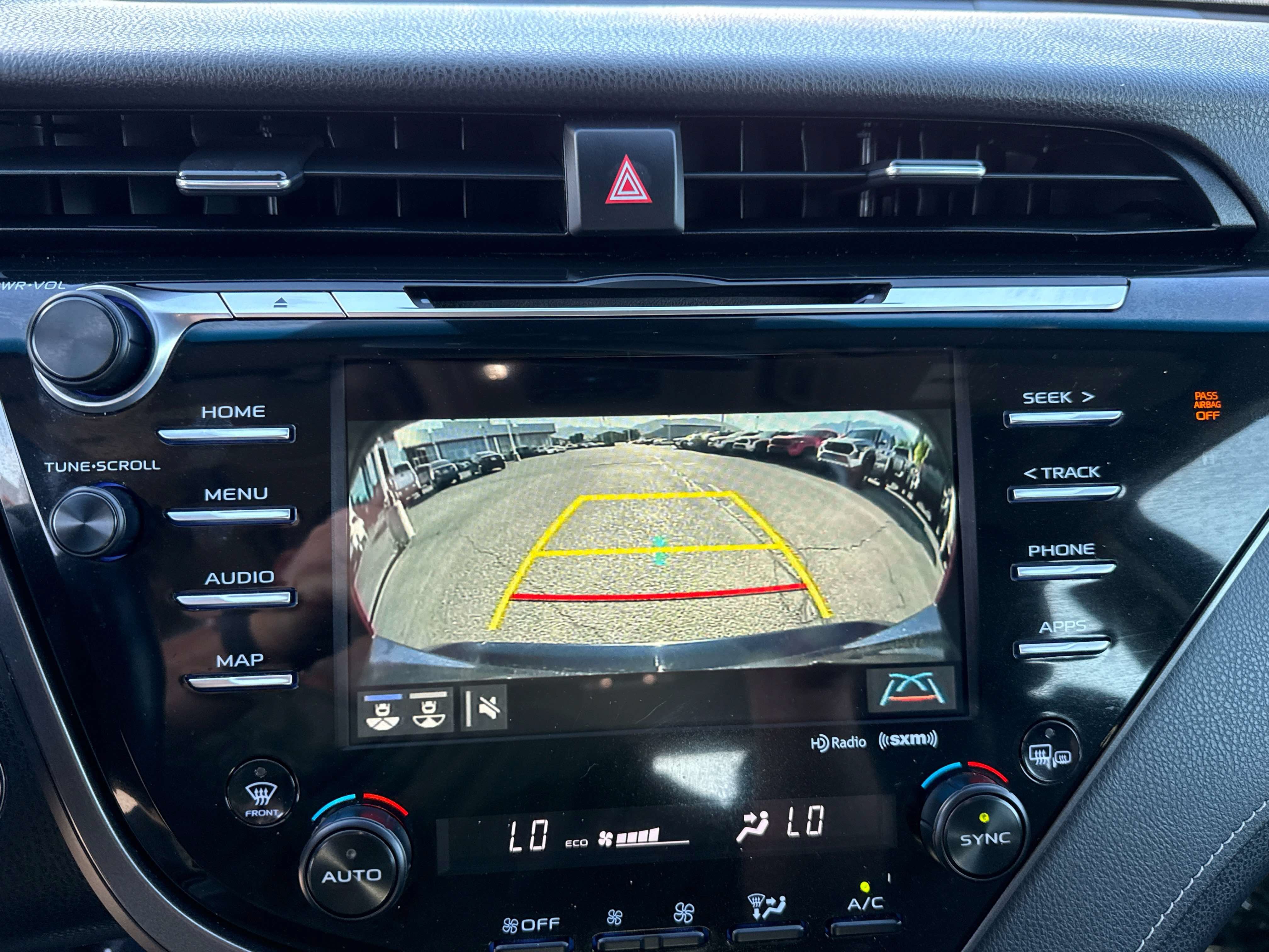 2020 Toyota Camry Hybrid Hybrid SE