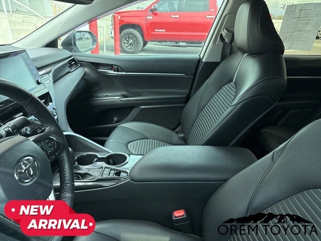 2021 Toyota CAMRY Hybrid SE