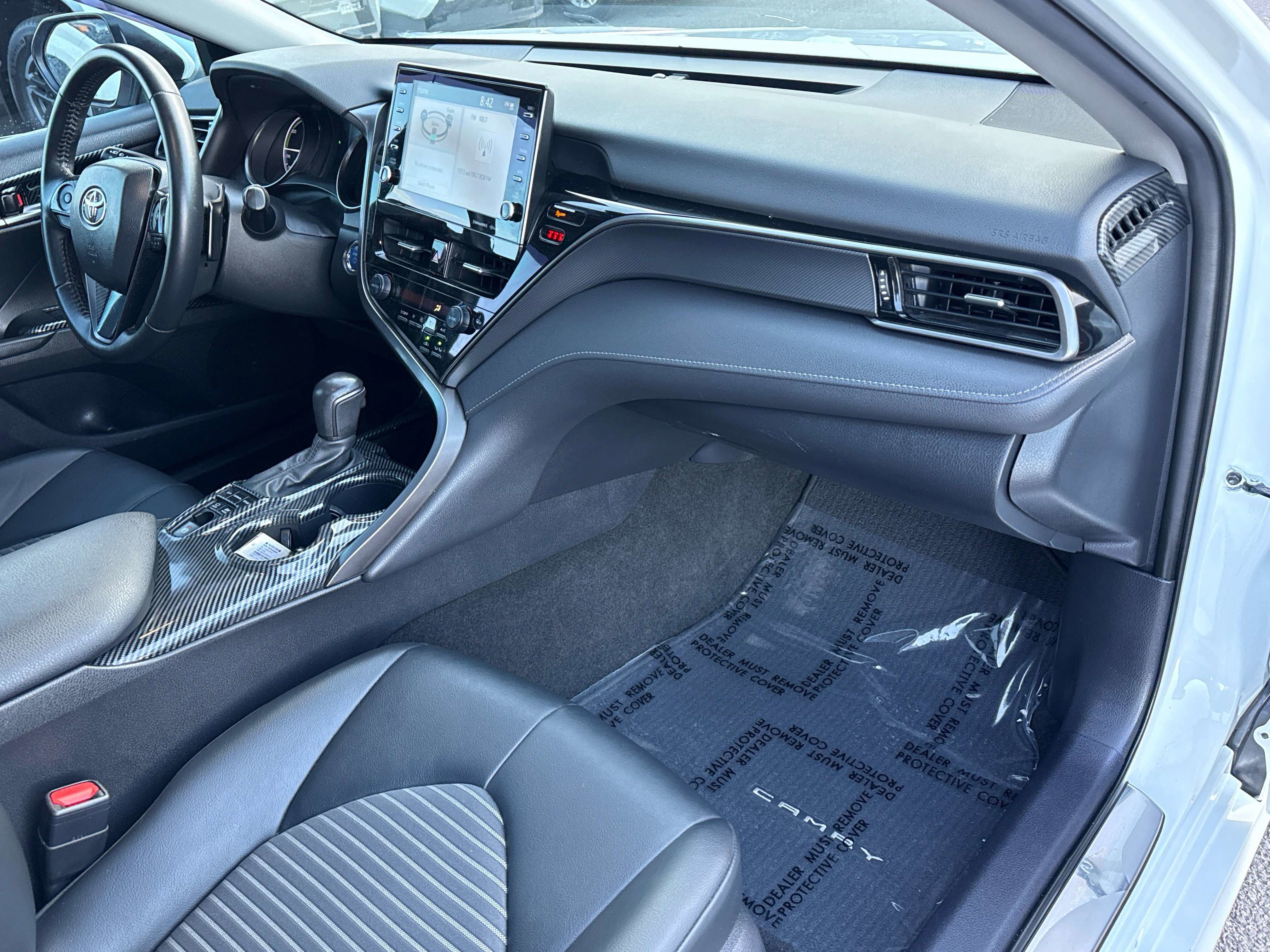 2021 Toyota CAMRY Hybrid SE