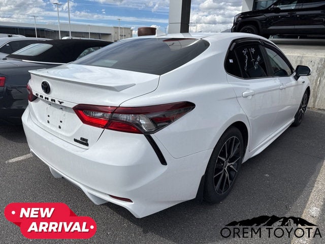 2021 Toyota CAMRY Hybrid SE