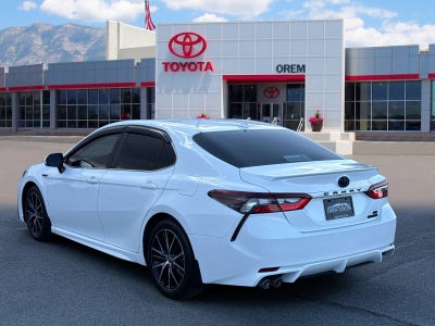 2021 Toyota CAMRY Hybrid SE