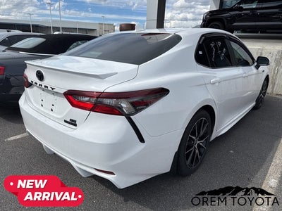 2021 Toyota CAMRY Hybrid SE