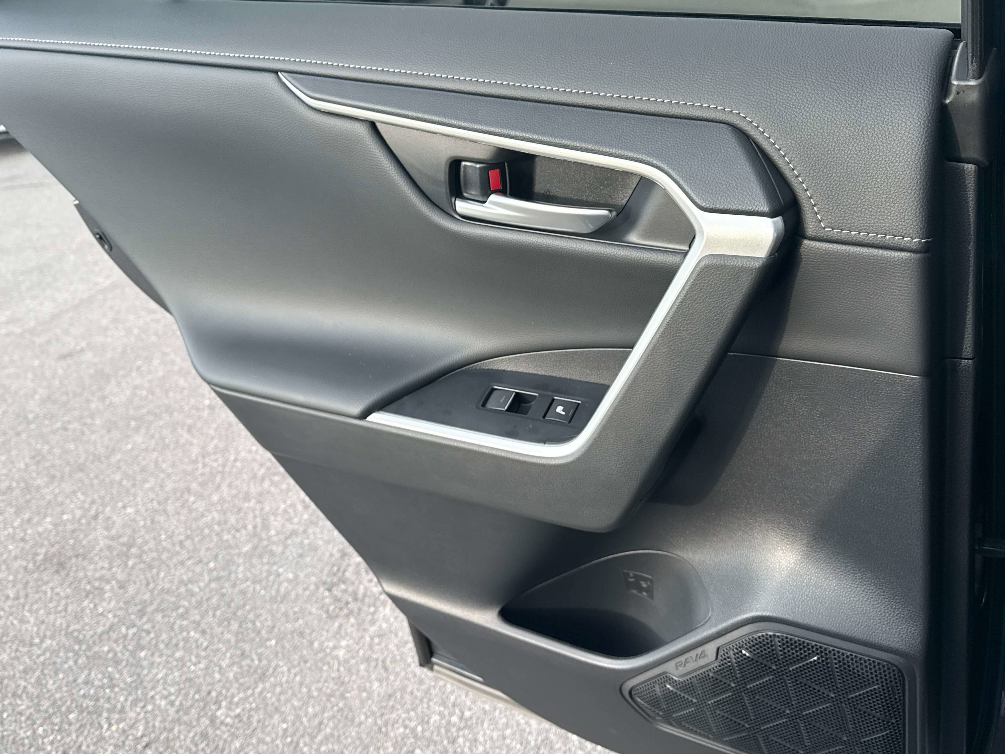 2025 Toyota RAV4 HYBRID Hybrid Limited