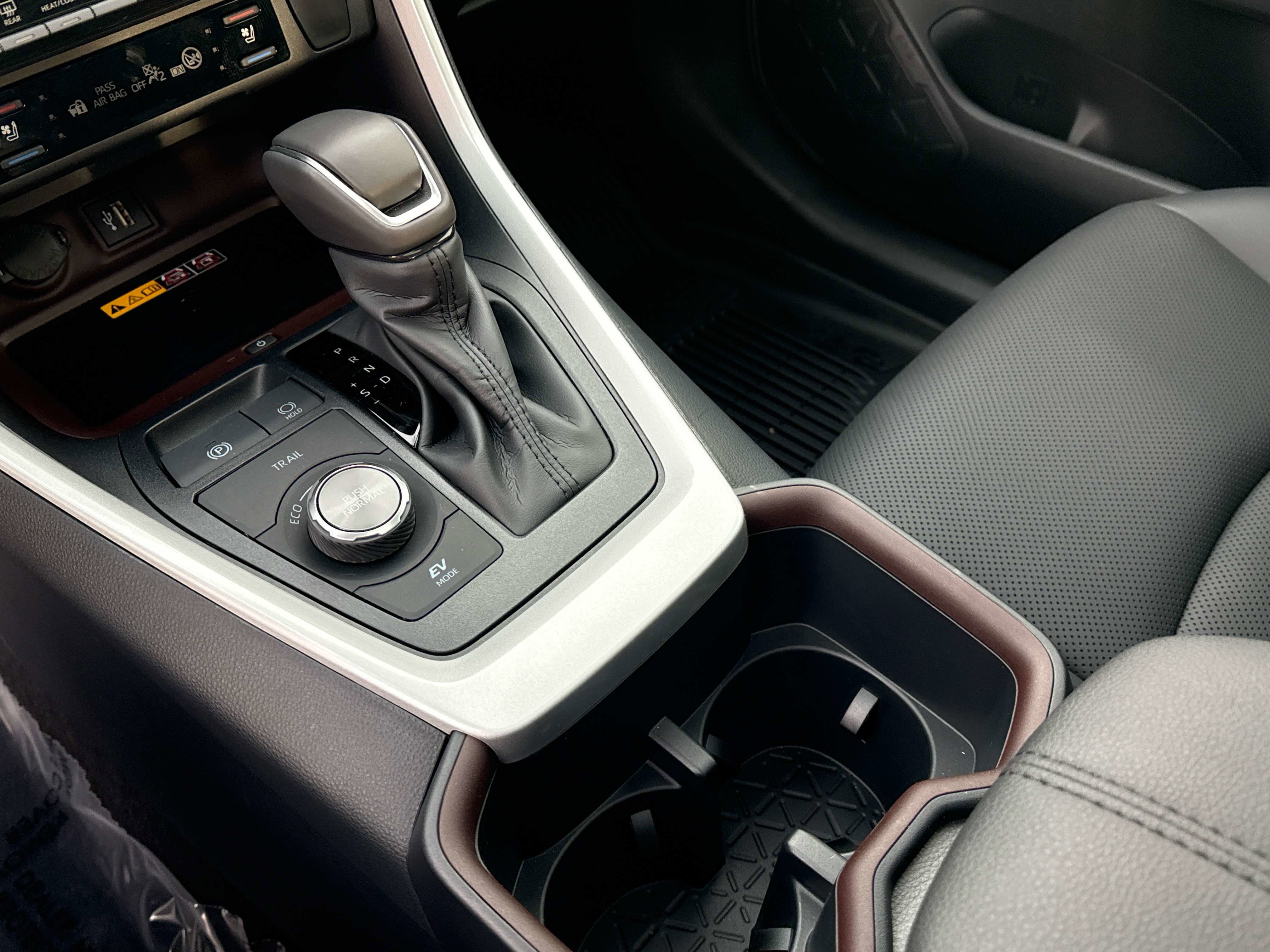 2025 Toyota RAV4 HYBRID Hybrid Limited