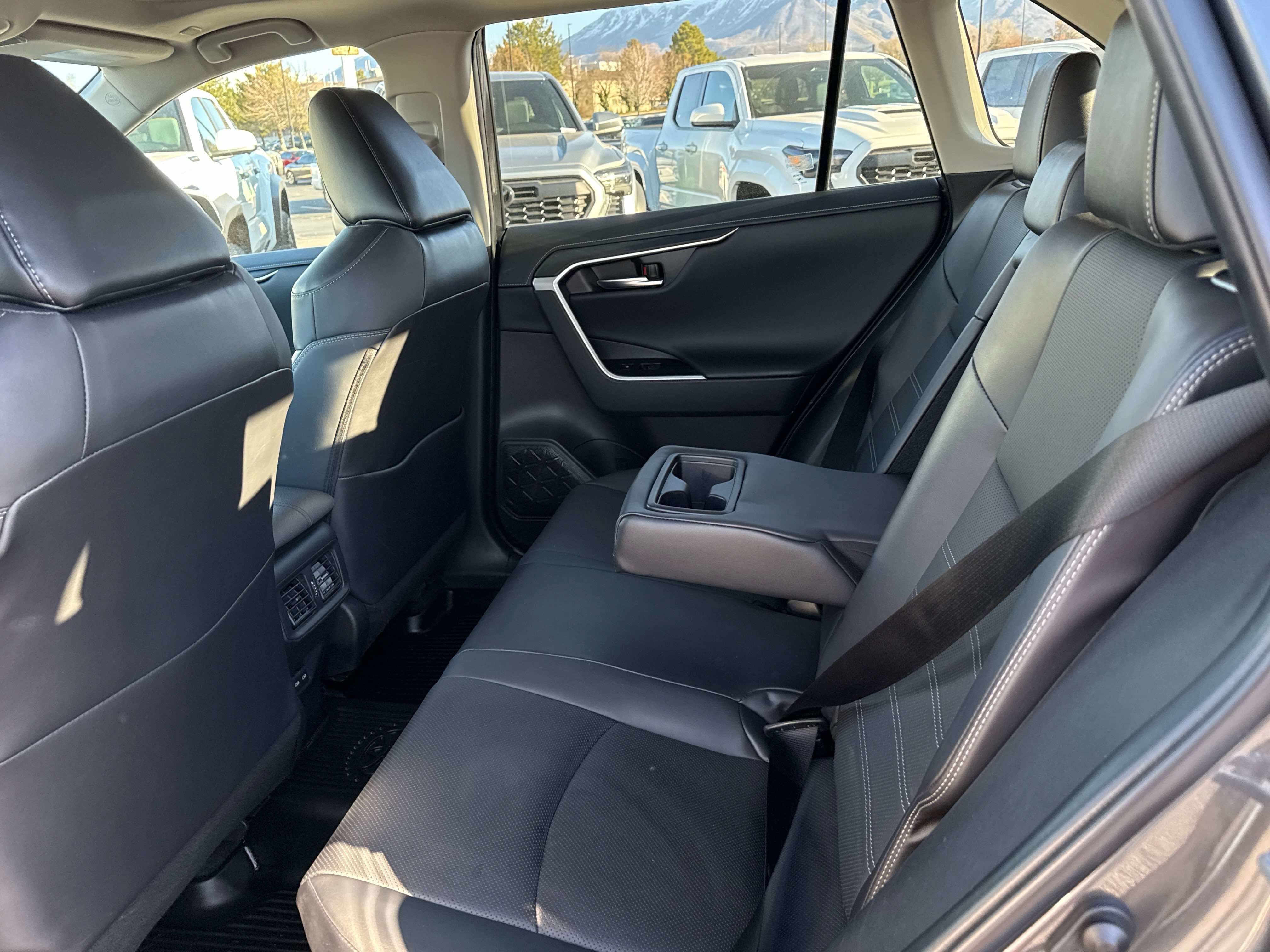 2023 Toyota RAV4 HYBRID Hybrid Limited