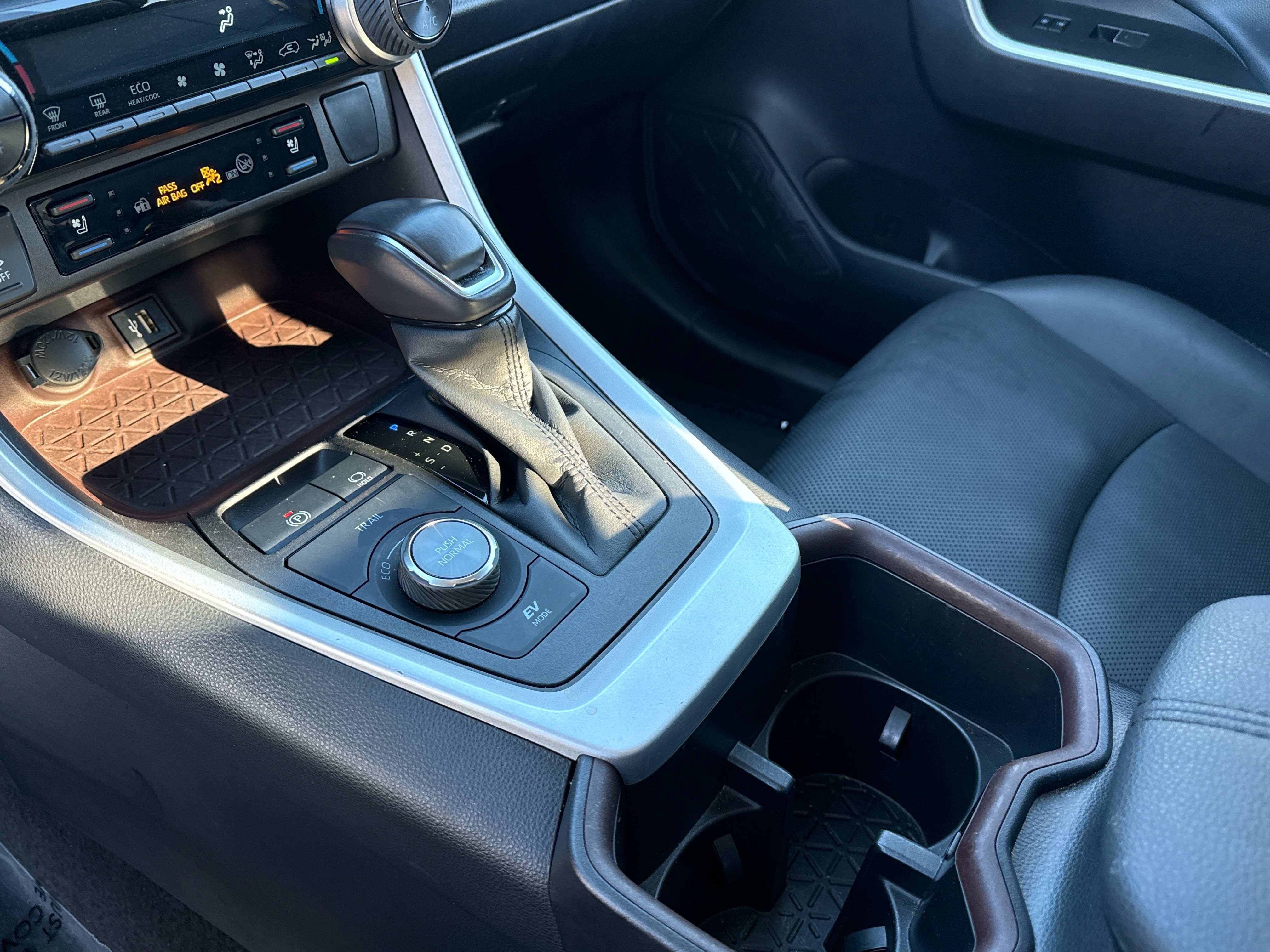 2023 Toyota RAV4 HYBRID Hybrid Limited