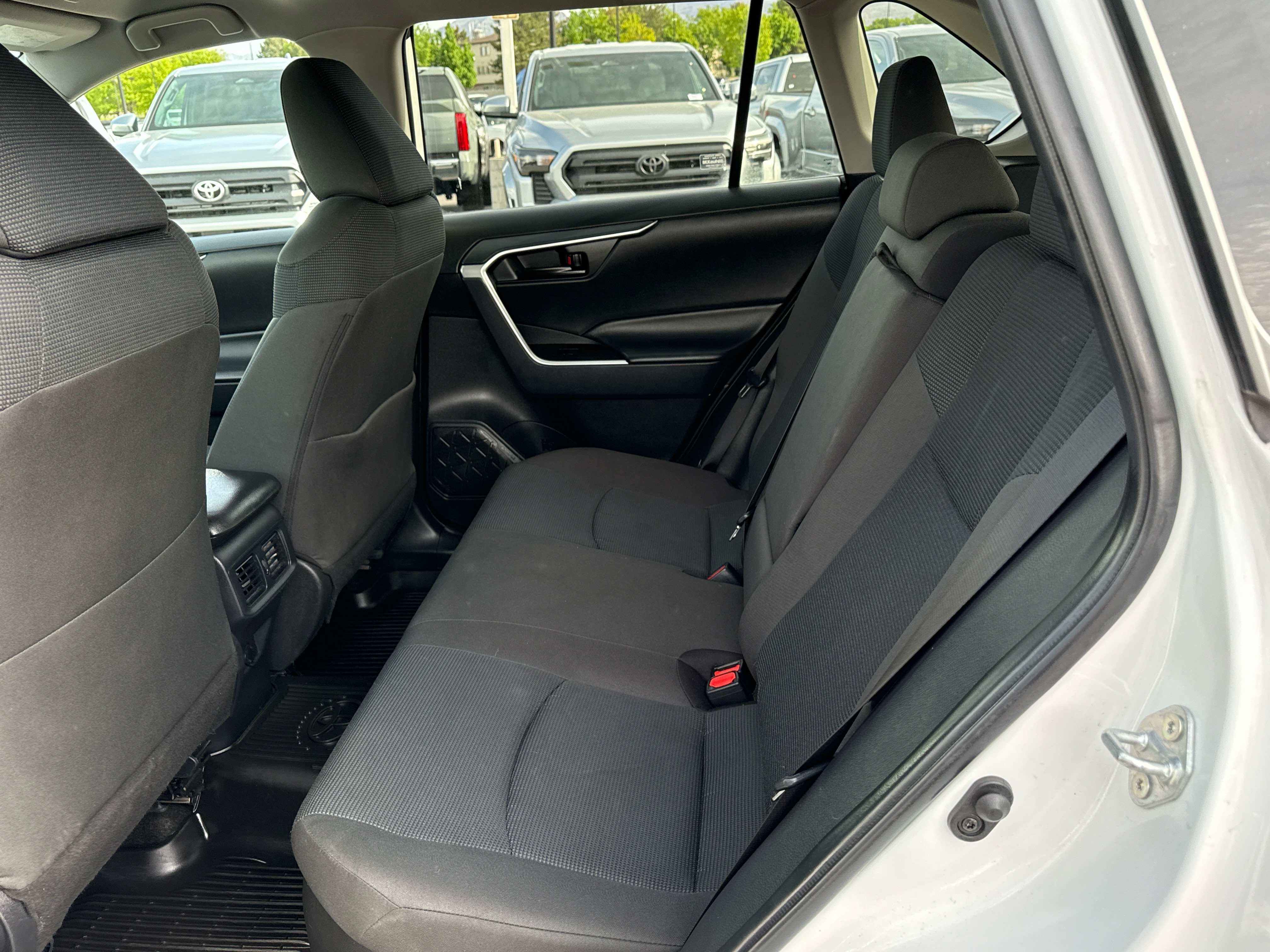 2025 Toyota RAV4 HYBRID Hybrid LE