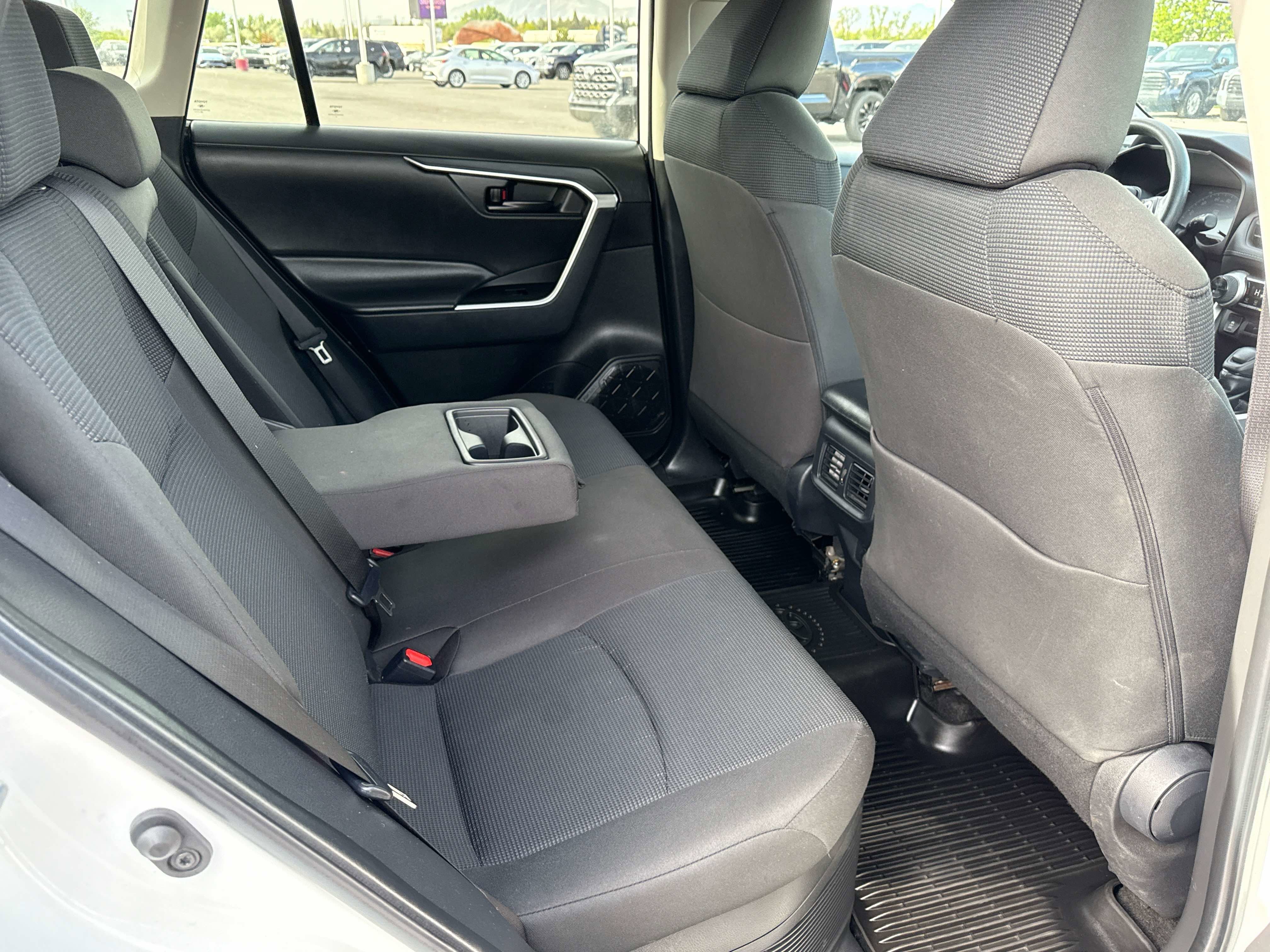 2025 Toyota RAV4 HYBRID Hybrid LE