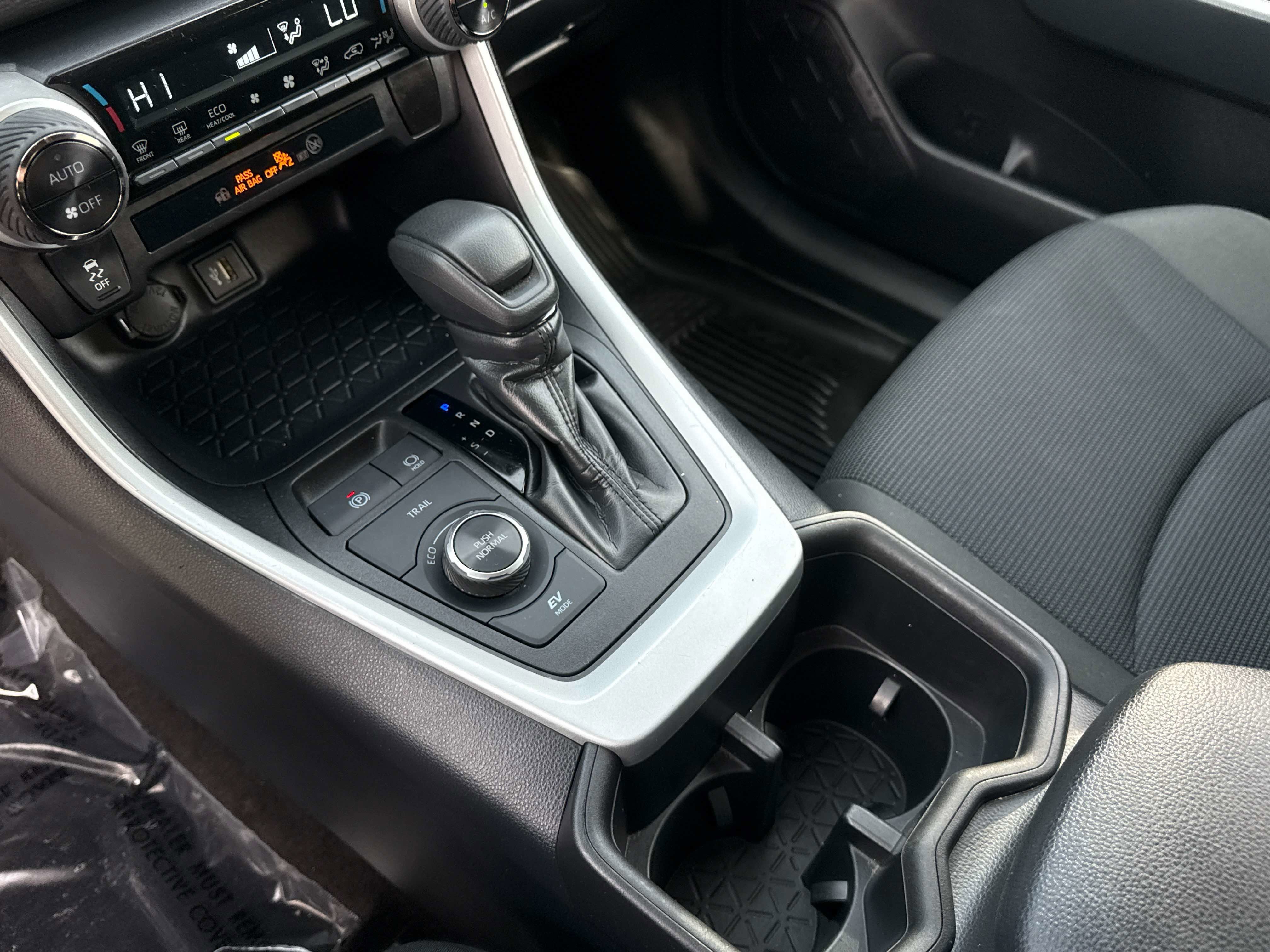 2025 Toyota RAV4 HYBRID Hybrid LE