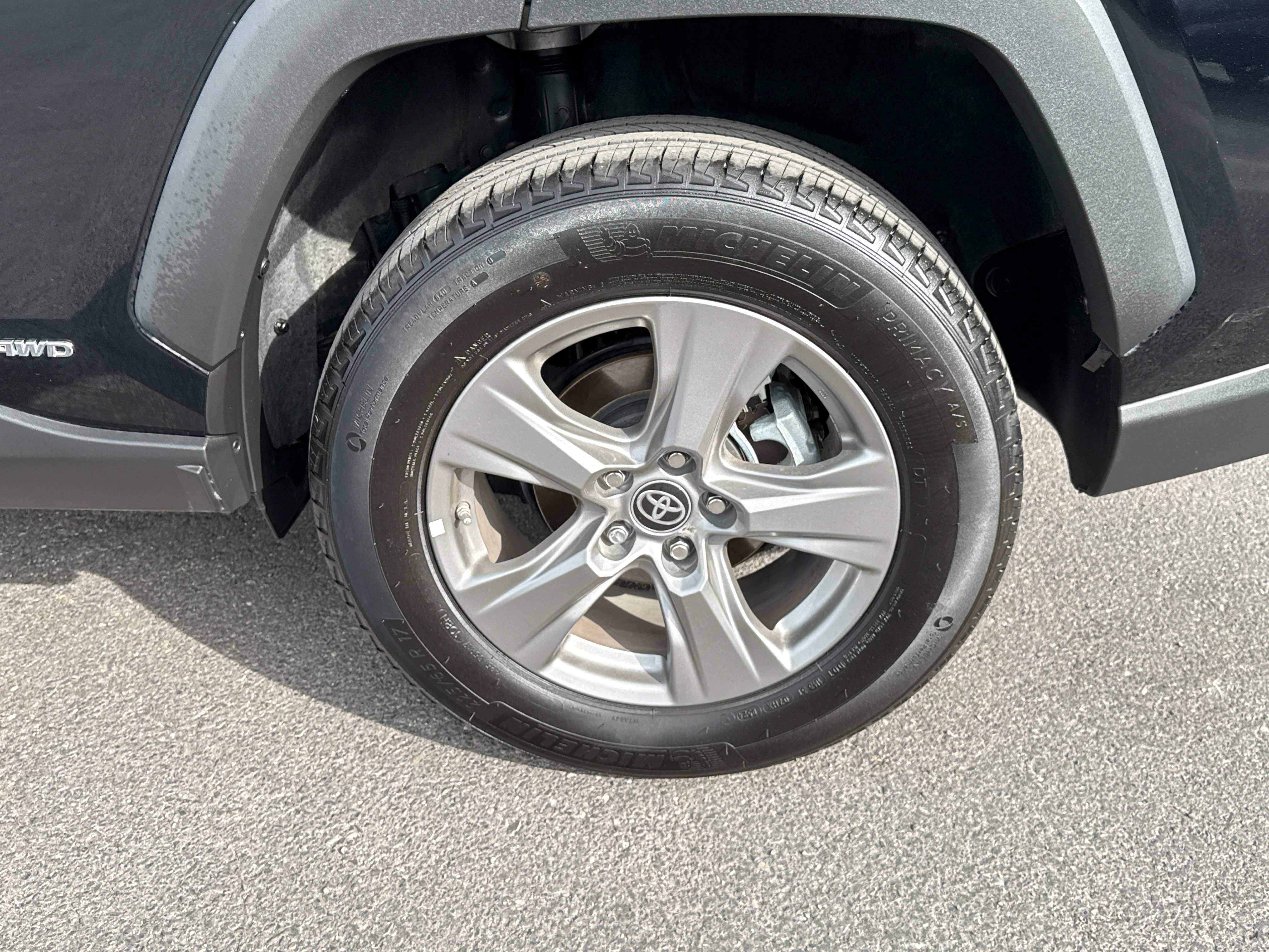 2024 Toyota RAV4 HYBRID Hybrid LE