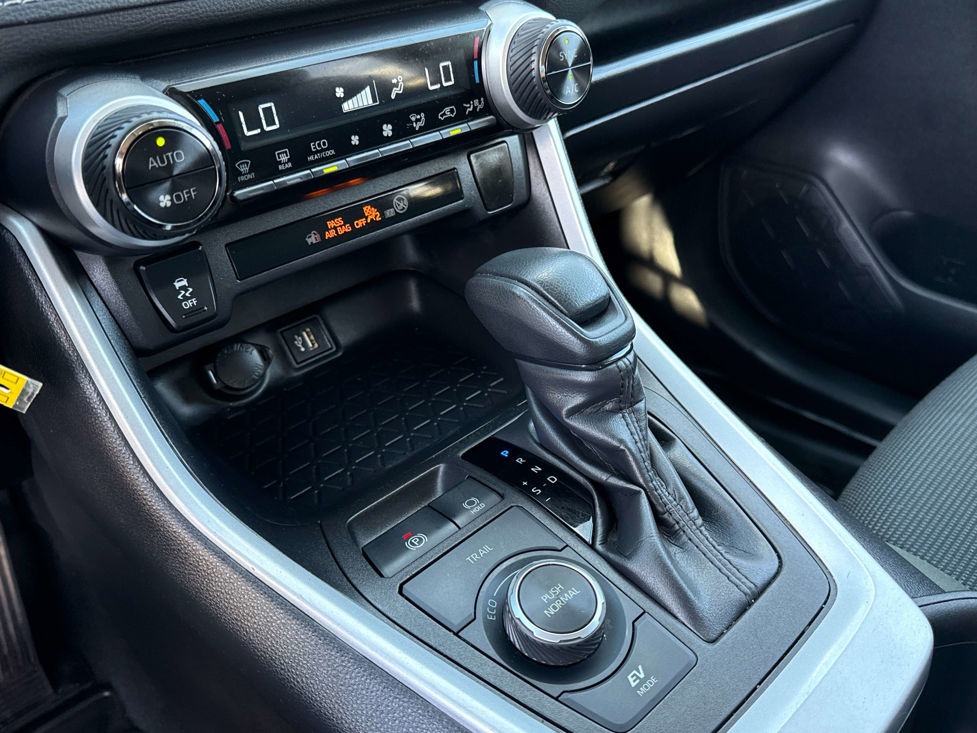 2024 Toyota RAV4 Hybrid Hybrid LE