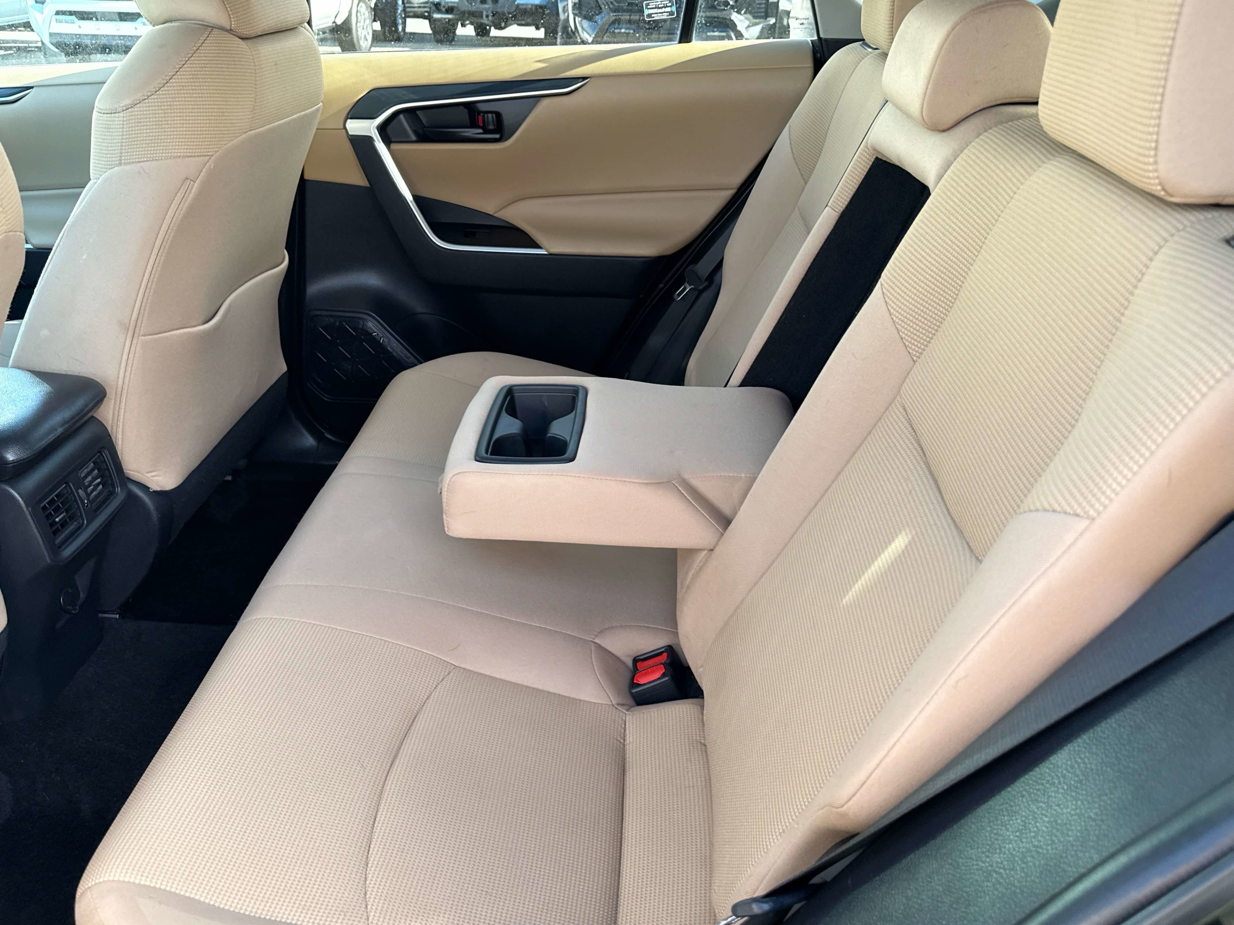 2021 Toyota RAV4 Hybrid Hybrid LE