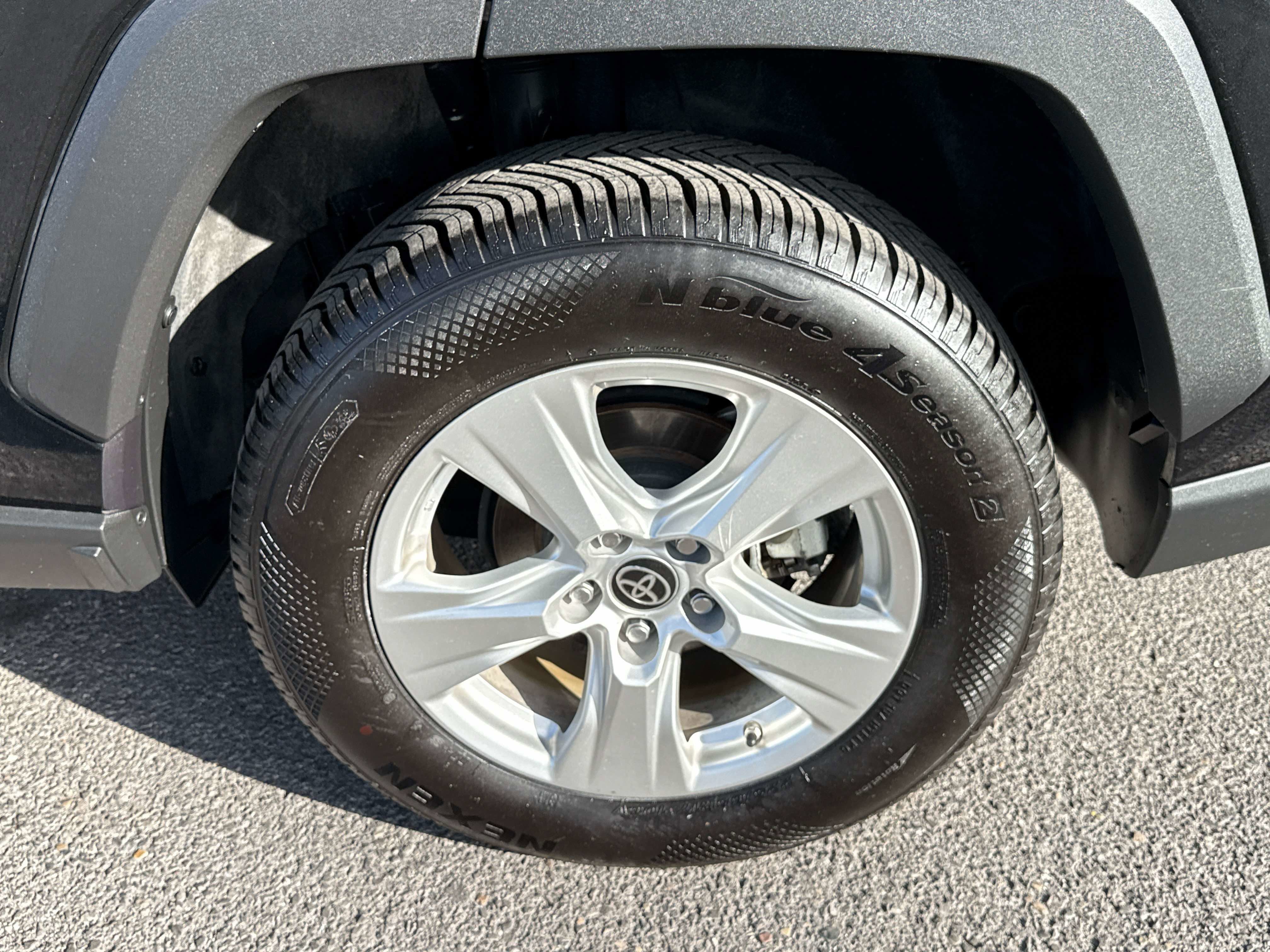 2021 Toyota RAV4 Hybrid Hybrid LE