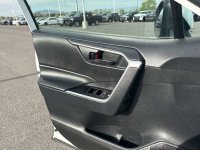 2024 Toyota RAV4 HYBRID Hybrid LE