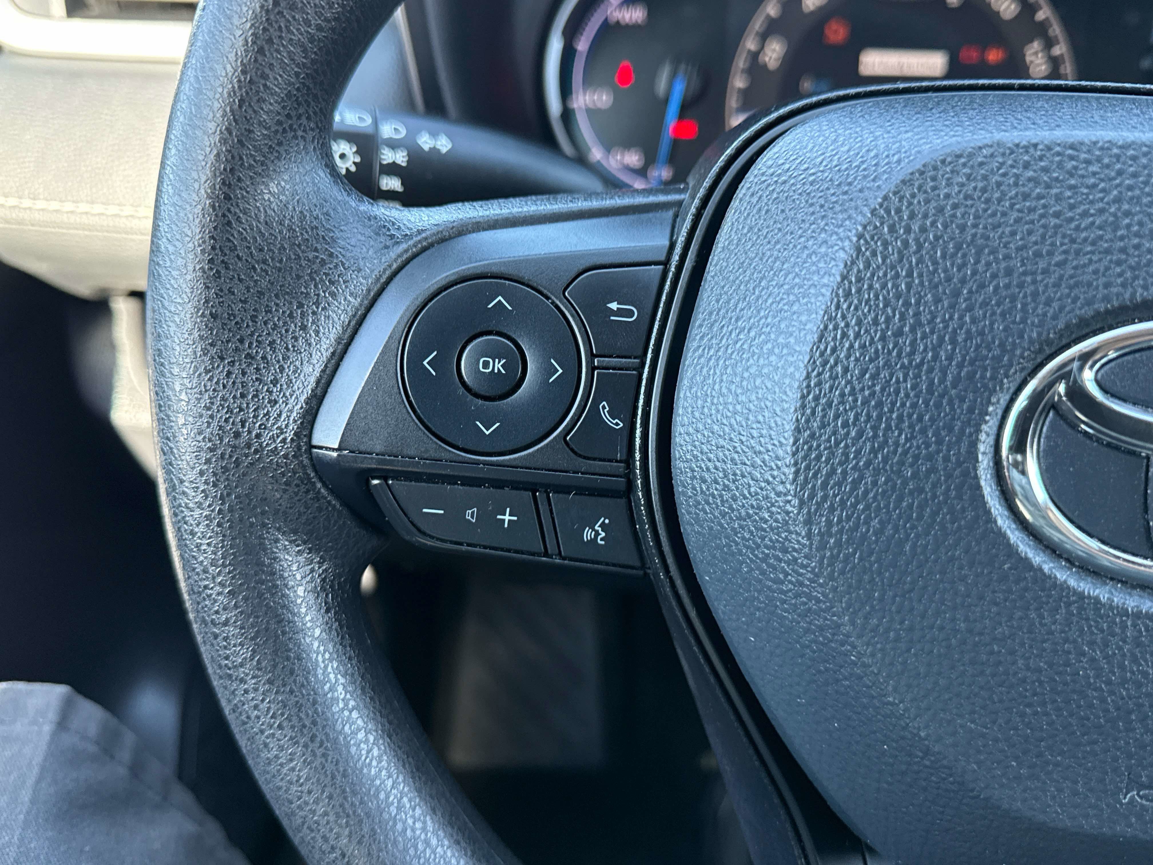 2025 Toyota RAV4 HYBRID Hybrid LE