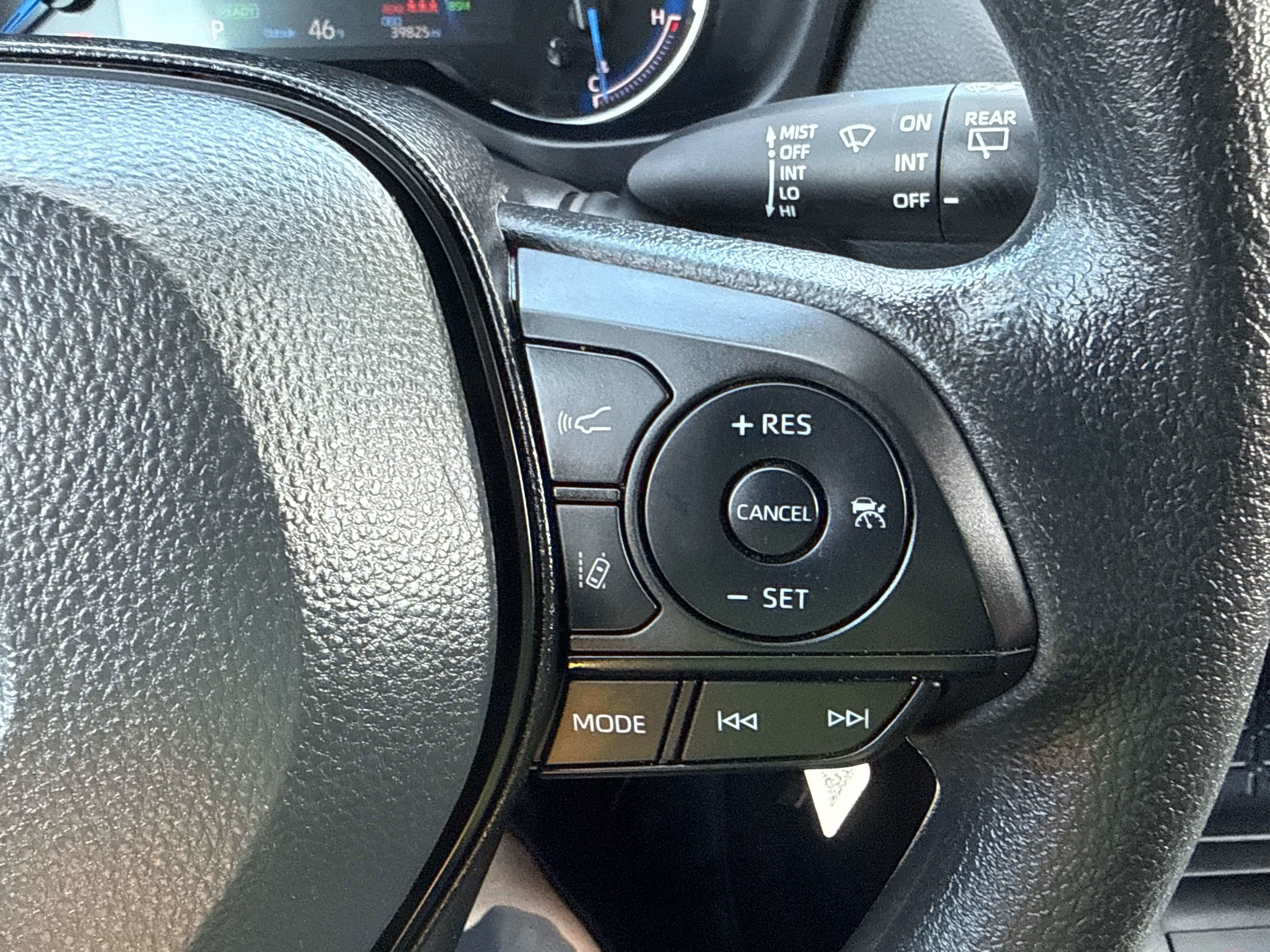 2025 Toyota RAV4 HYBRID Hybrid LE