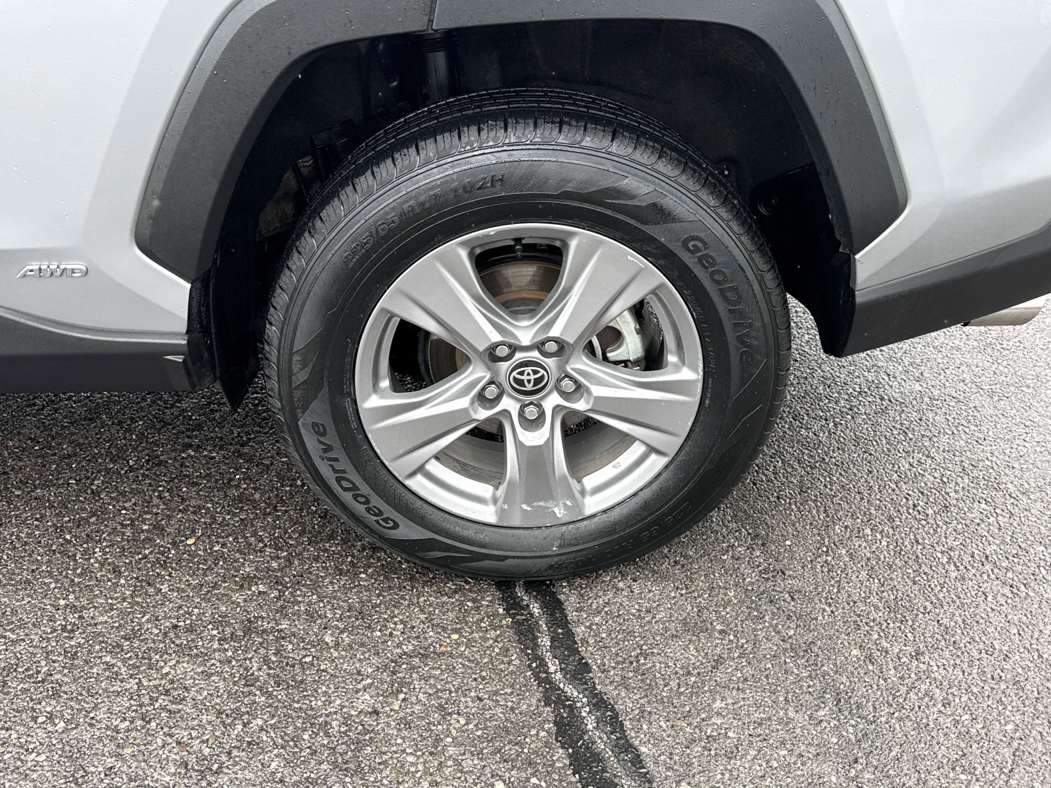 2025 Toyota RAV4 HYBRID Hybrid LE