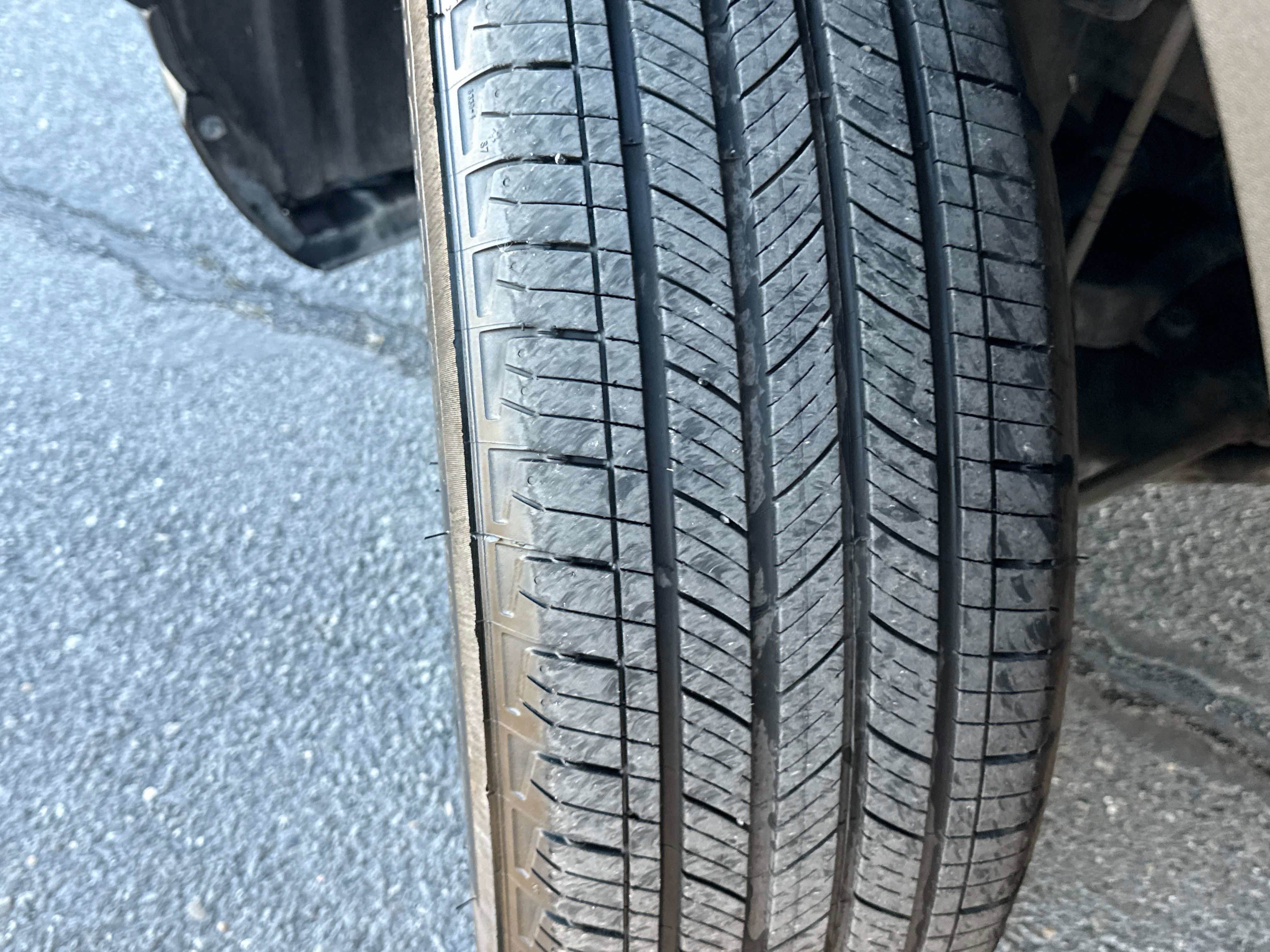 2024 Toyota RAV4 HYBRID Hybrid LE