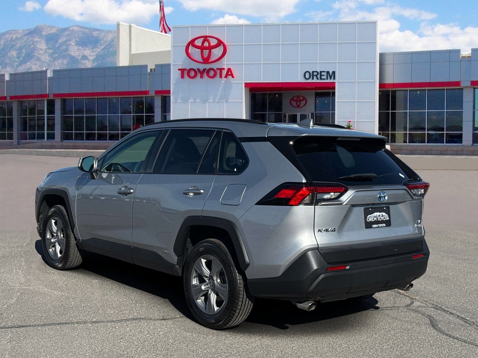 2022 Toyota RAV4 HYBRID Hybrid XLE