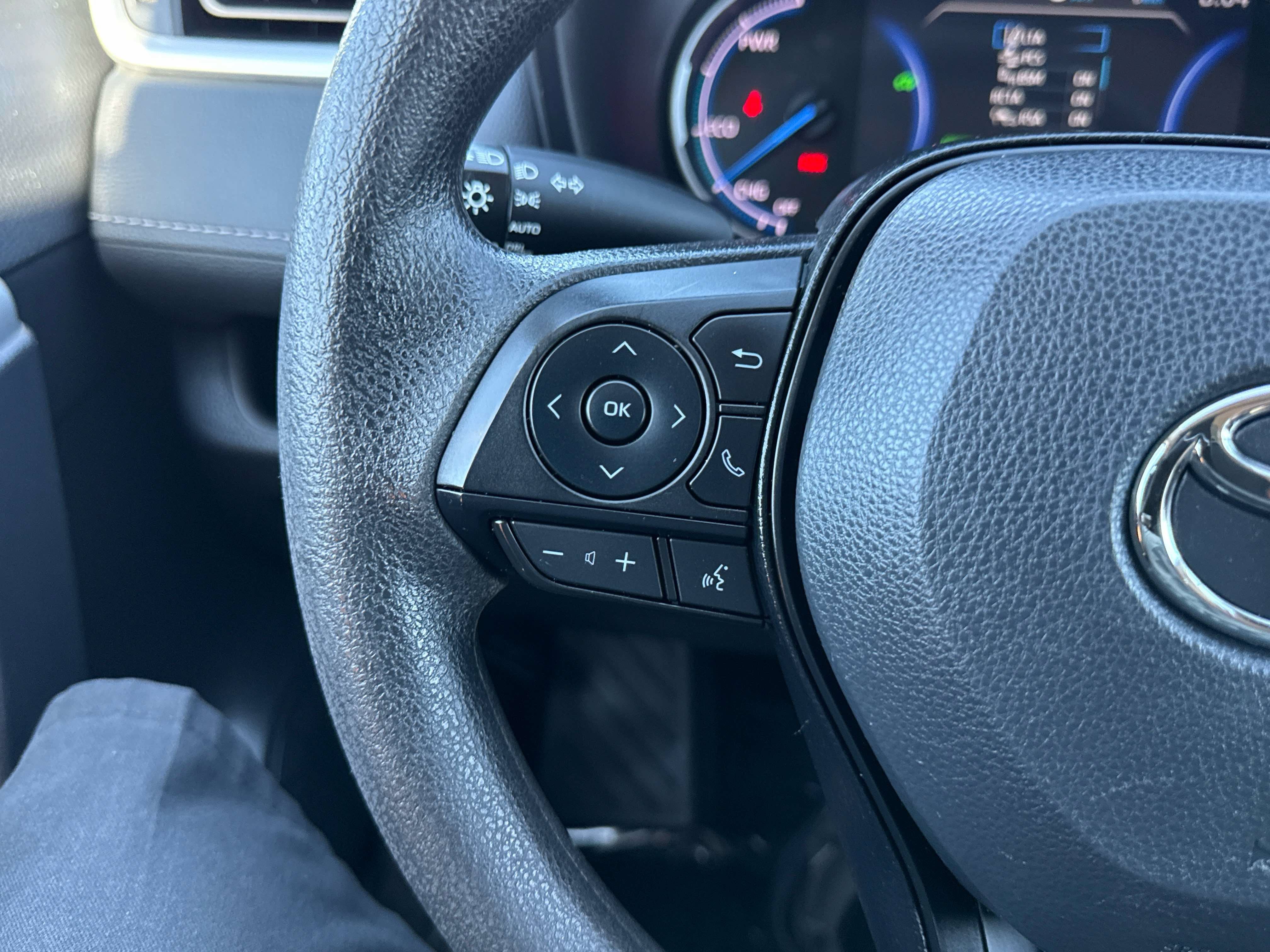 2023 Toyota RAV4 HYBRID Hybrid XLE