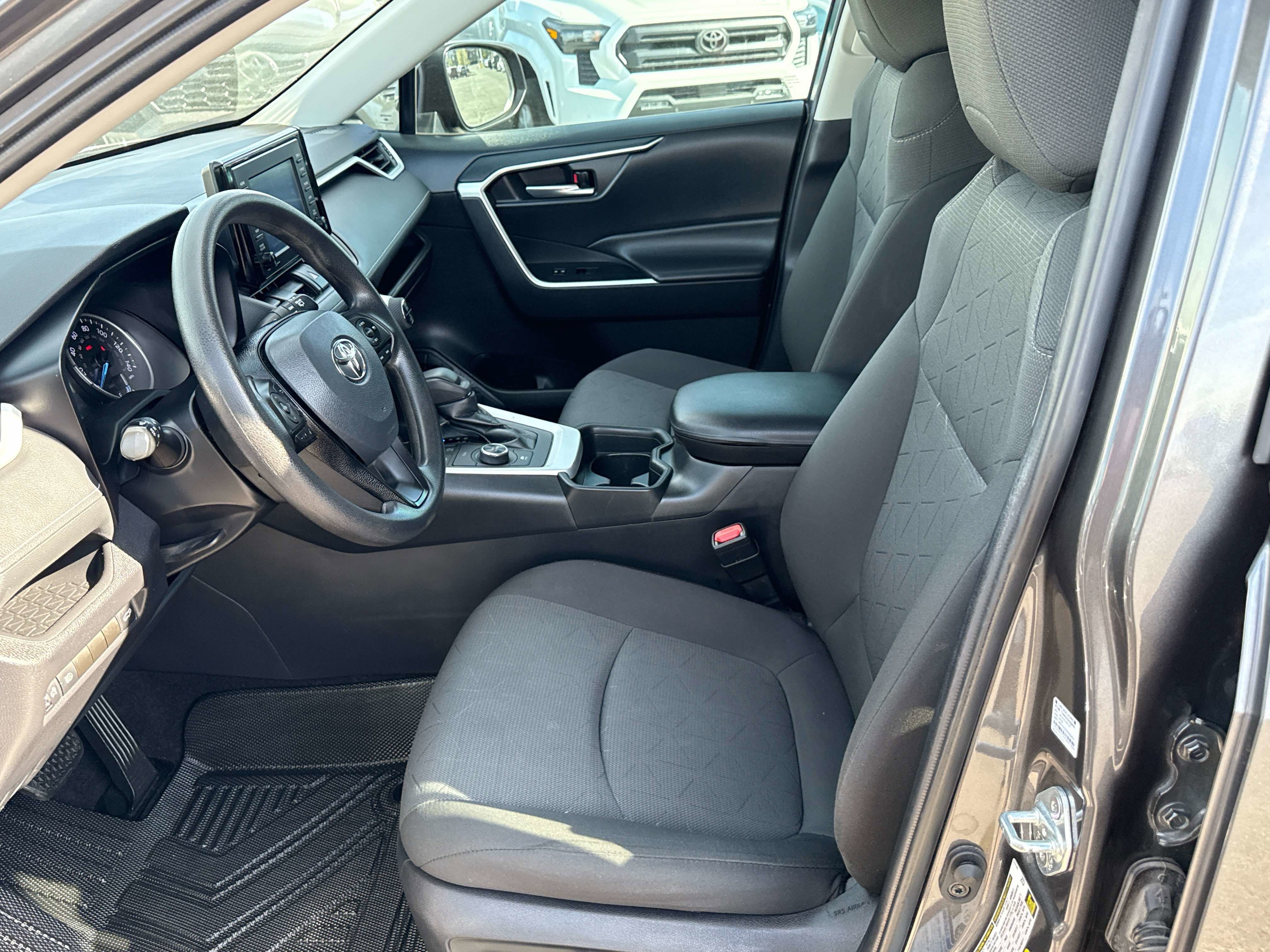 2021 Toyota RAV4 HYBRID Hybrid XLE