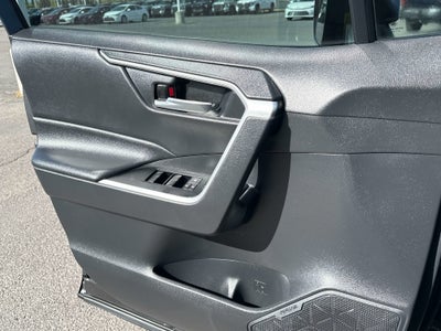 2021 Toyota RAV4 HYBRID Hybrid XLE