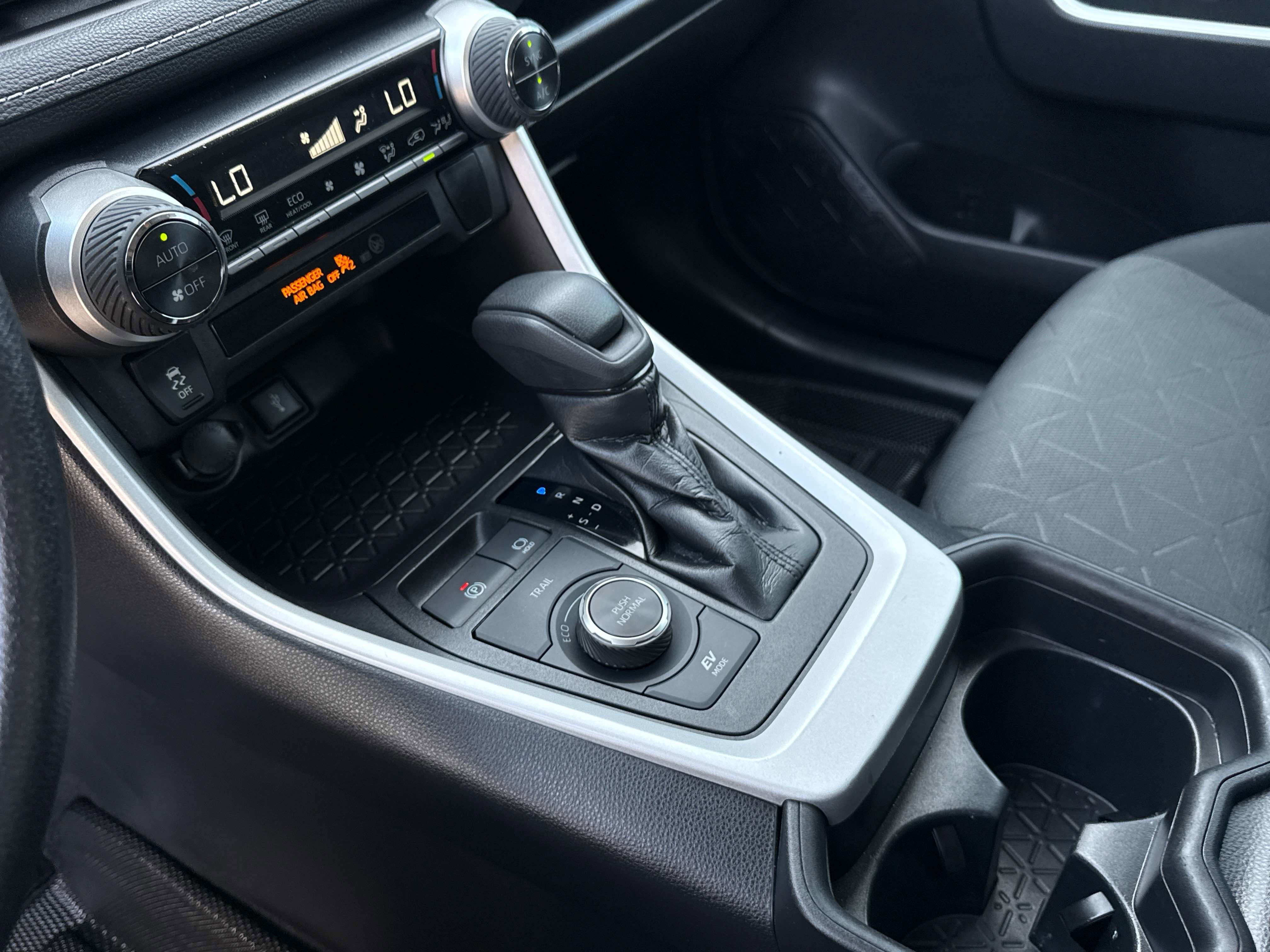 2021 Toyota RAV4 HYBRID Hybrid XLE