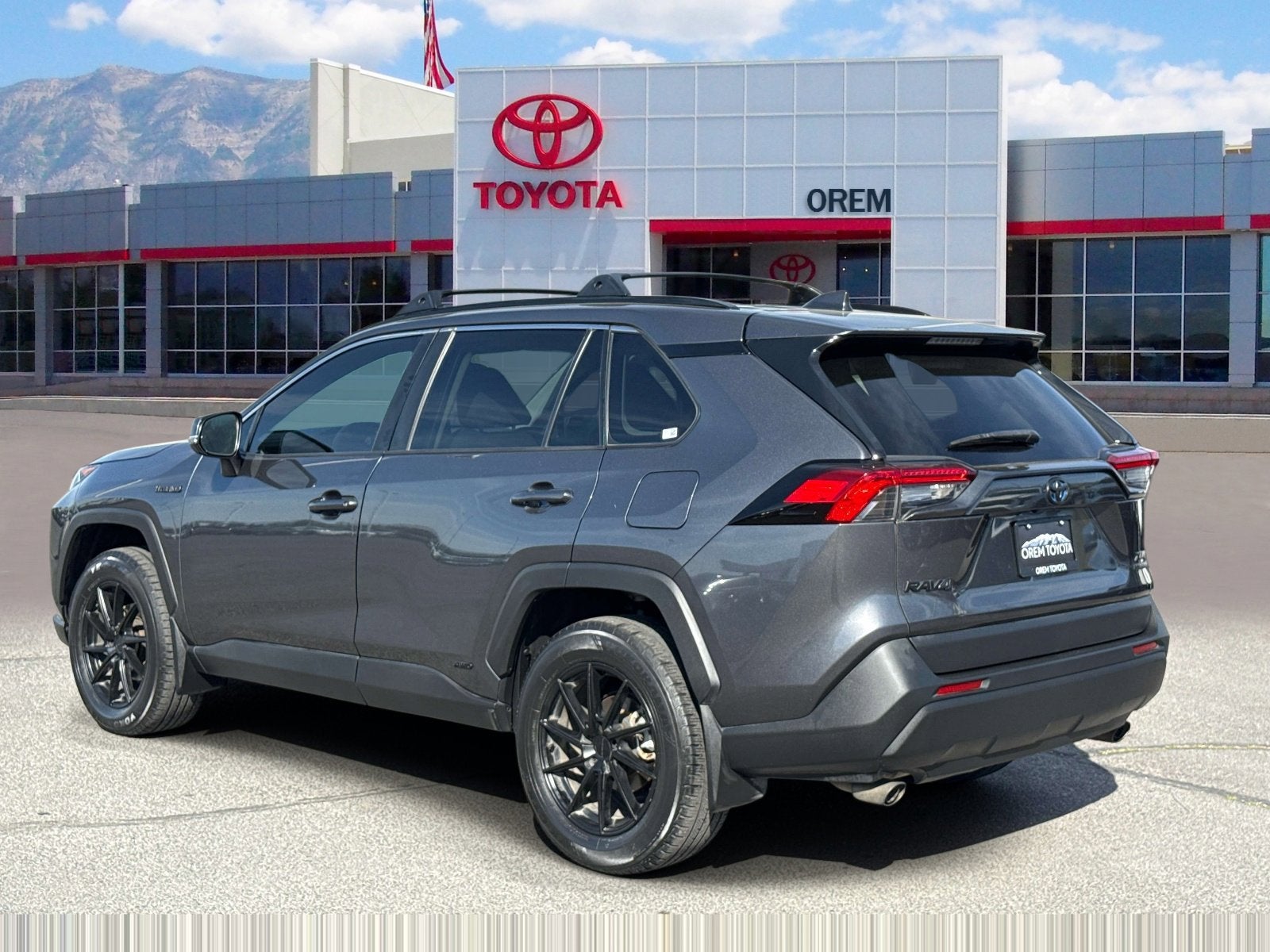 2021 Toyota RAV4 HYBRID Hybrid XLE