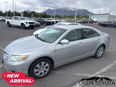 2011 Toyota CAMRY LE