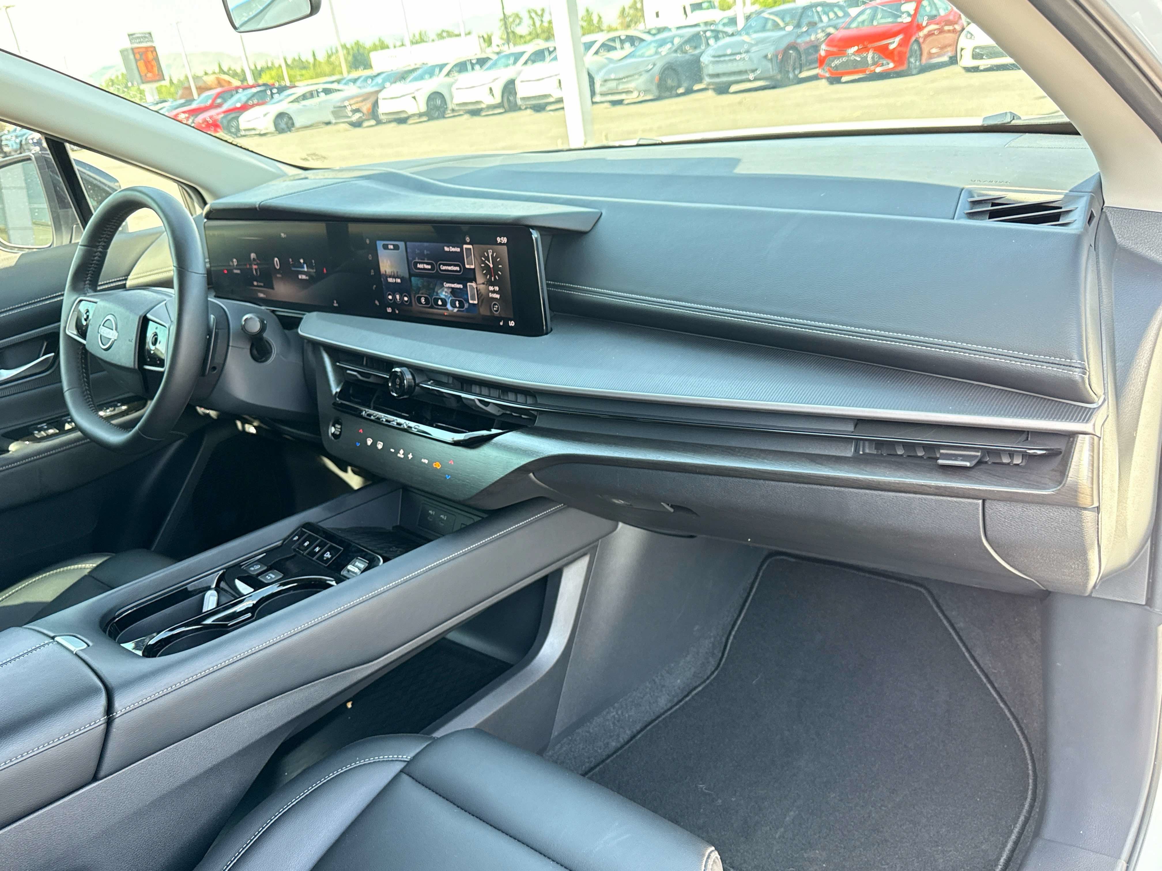 2025 Nissan Murano SV - Photo 18