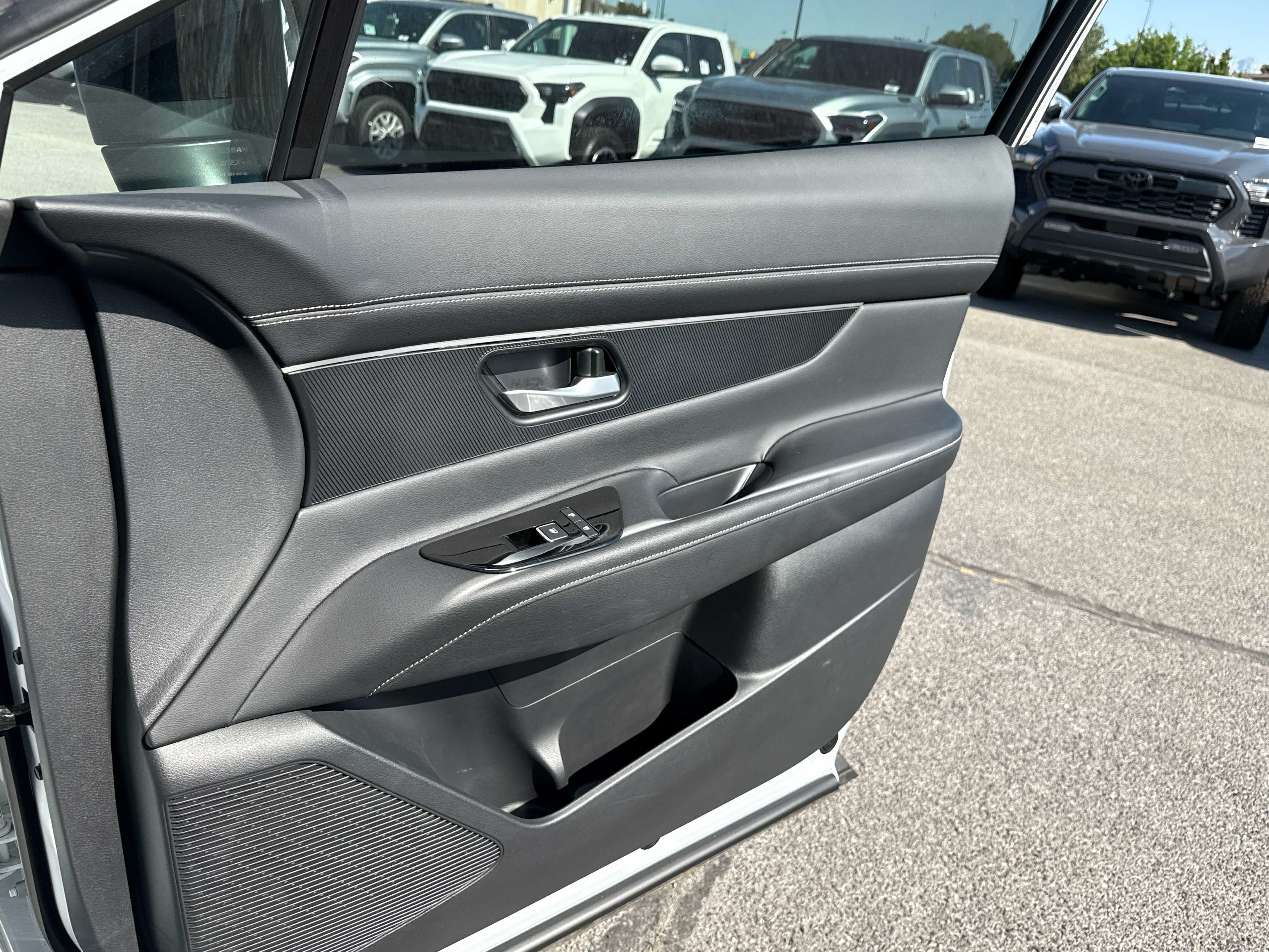 2025 Nissan Murano SV - Photo 19