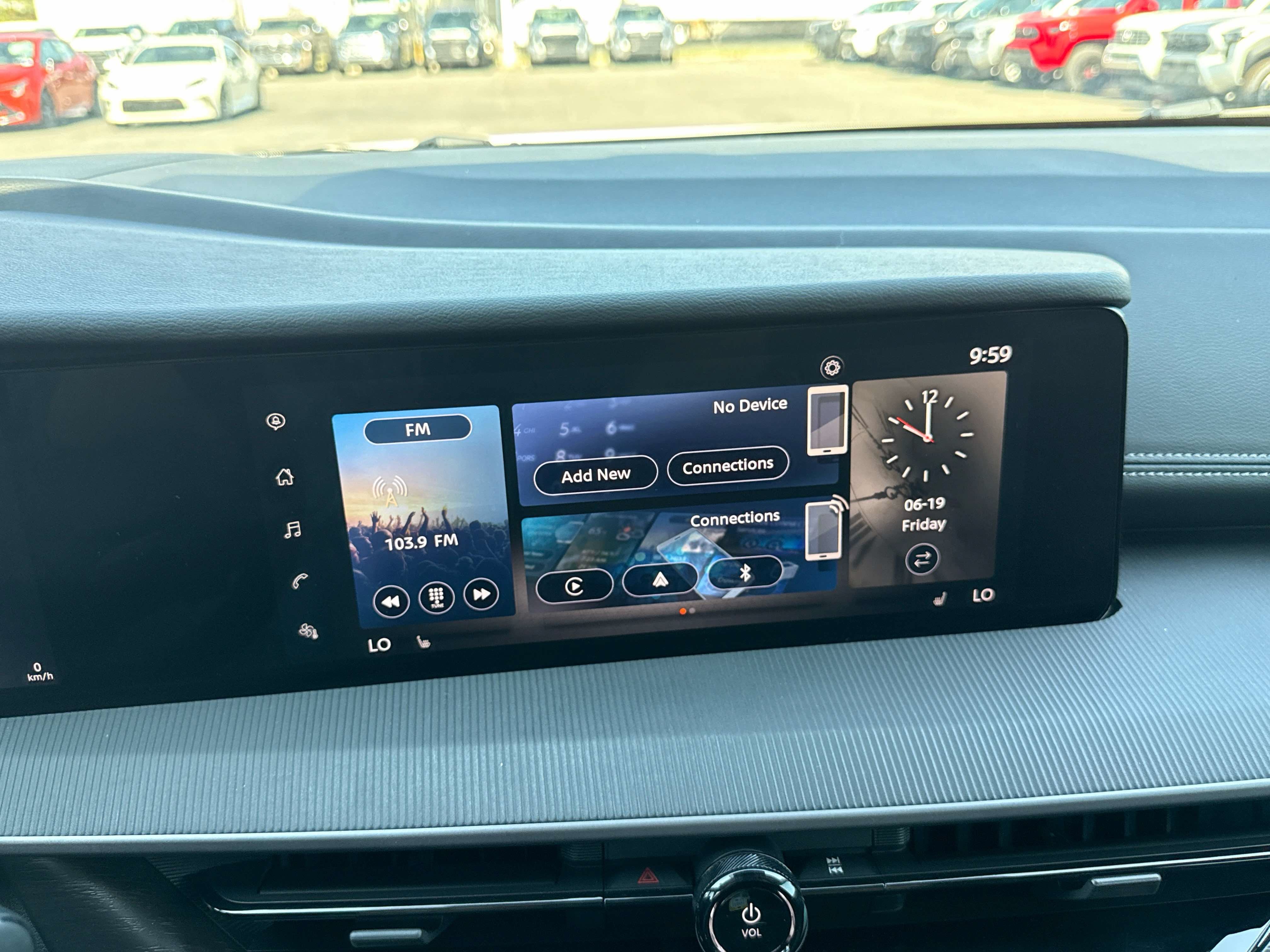 2025 Nissan Murano SV - Photo 21