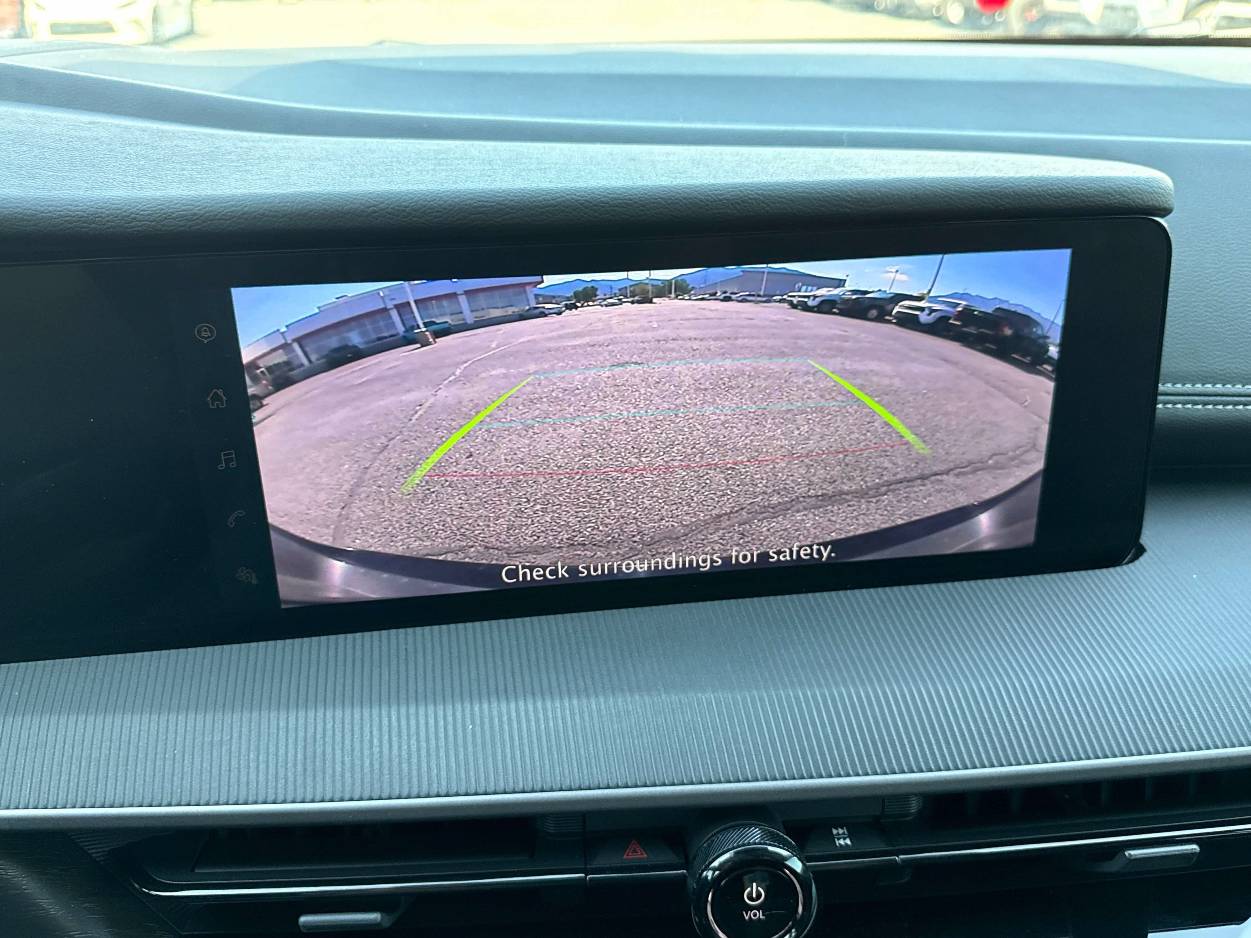 2025 Nissan Murano SV - Photo 22