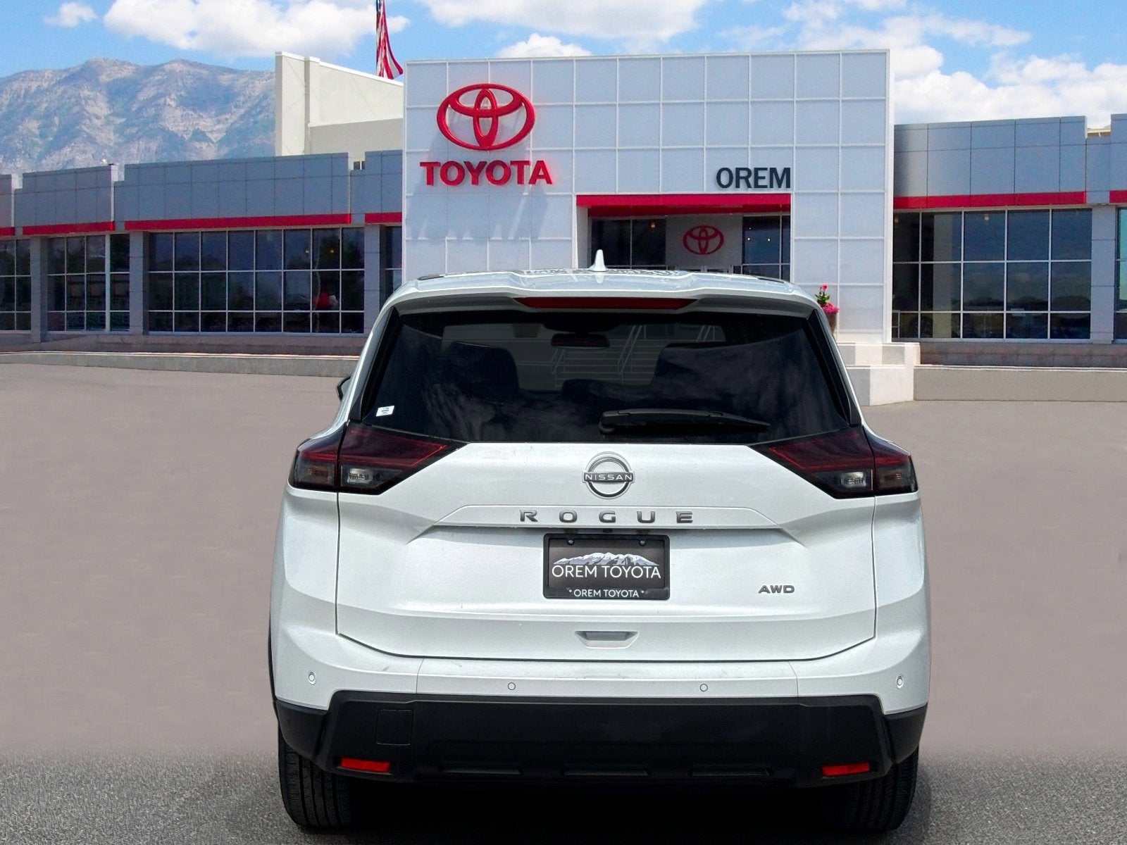 2025 Nissan Rogue SV