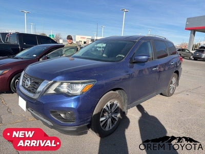 2017 Nissan Pathfinder S