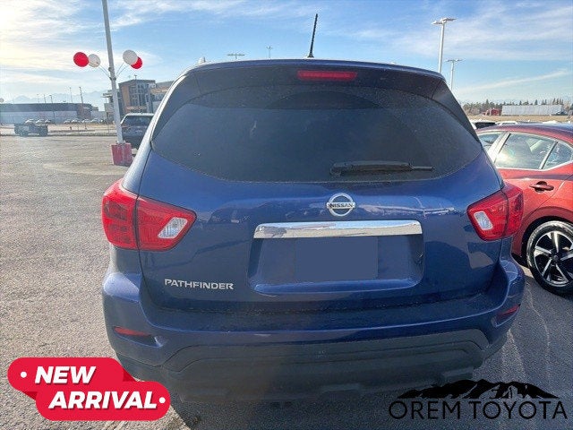 2017 Nissan Pathfinder S