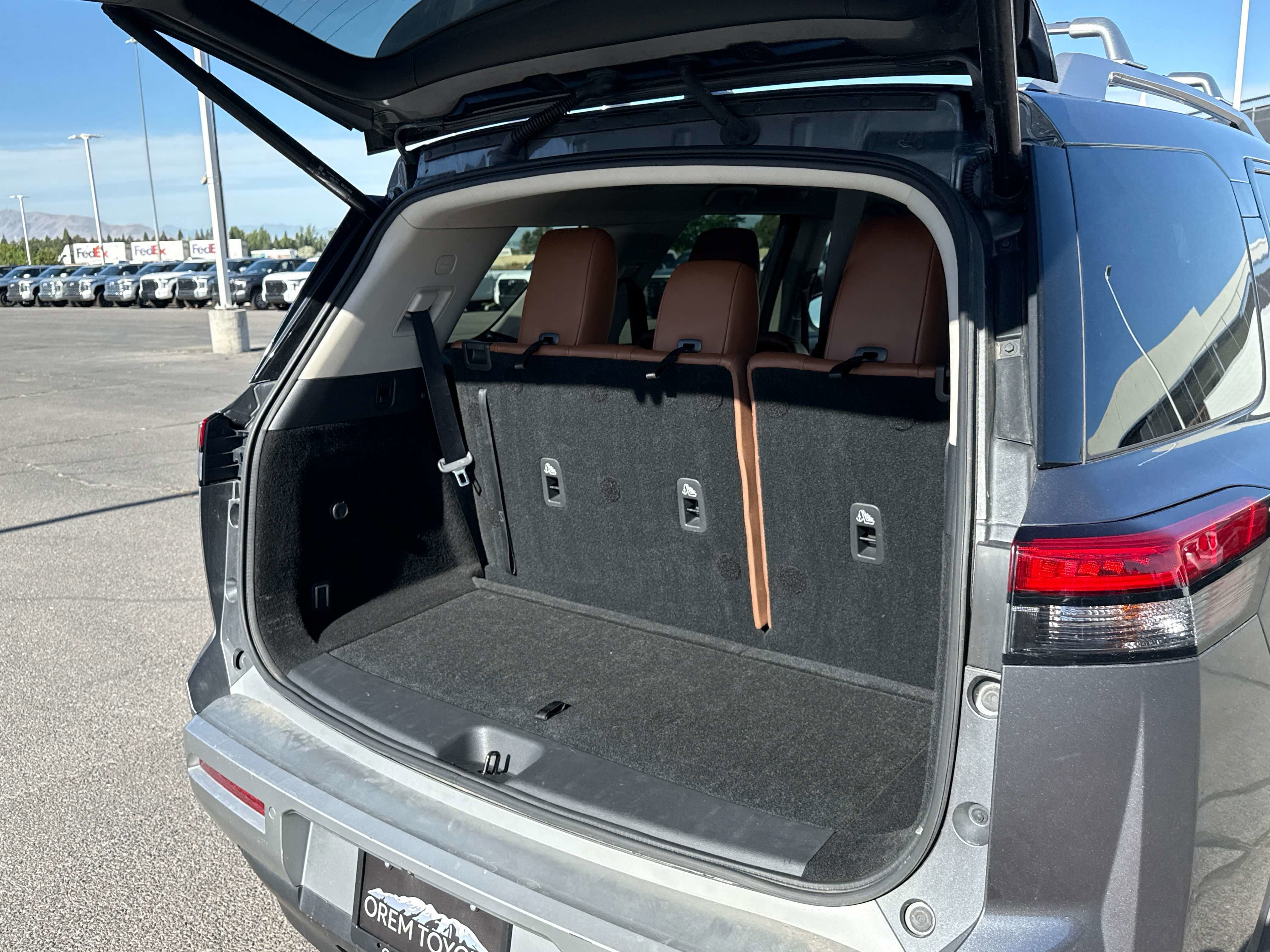 2022 Nissan Pathfinder Platinum